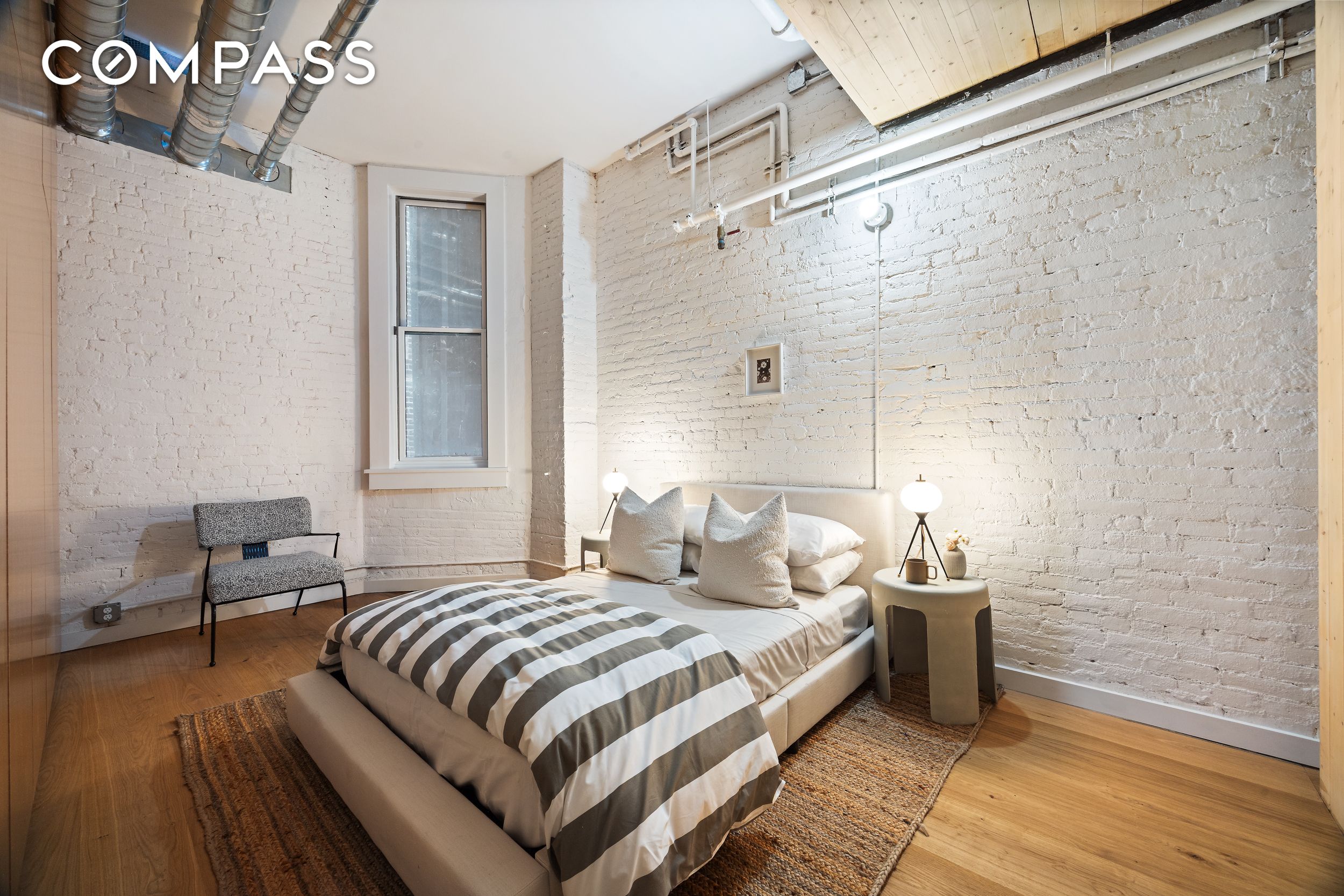 #16 photo, 74 Reade Street, Tribeca , NY 10007