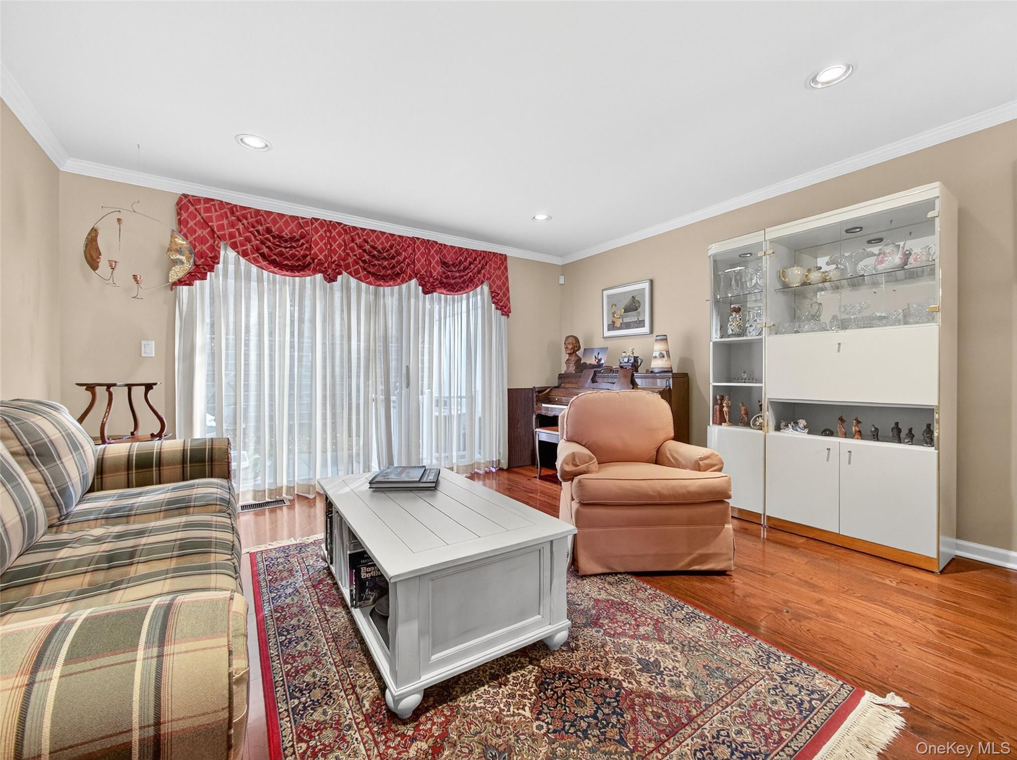 #10 photo, 74 Crystal Hill Drive, Pomona , NY 10970