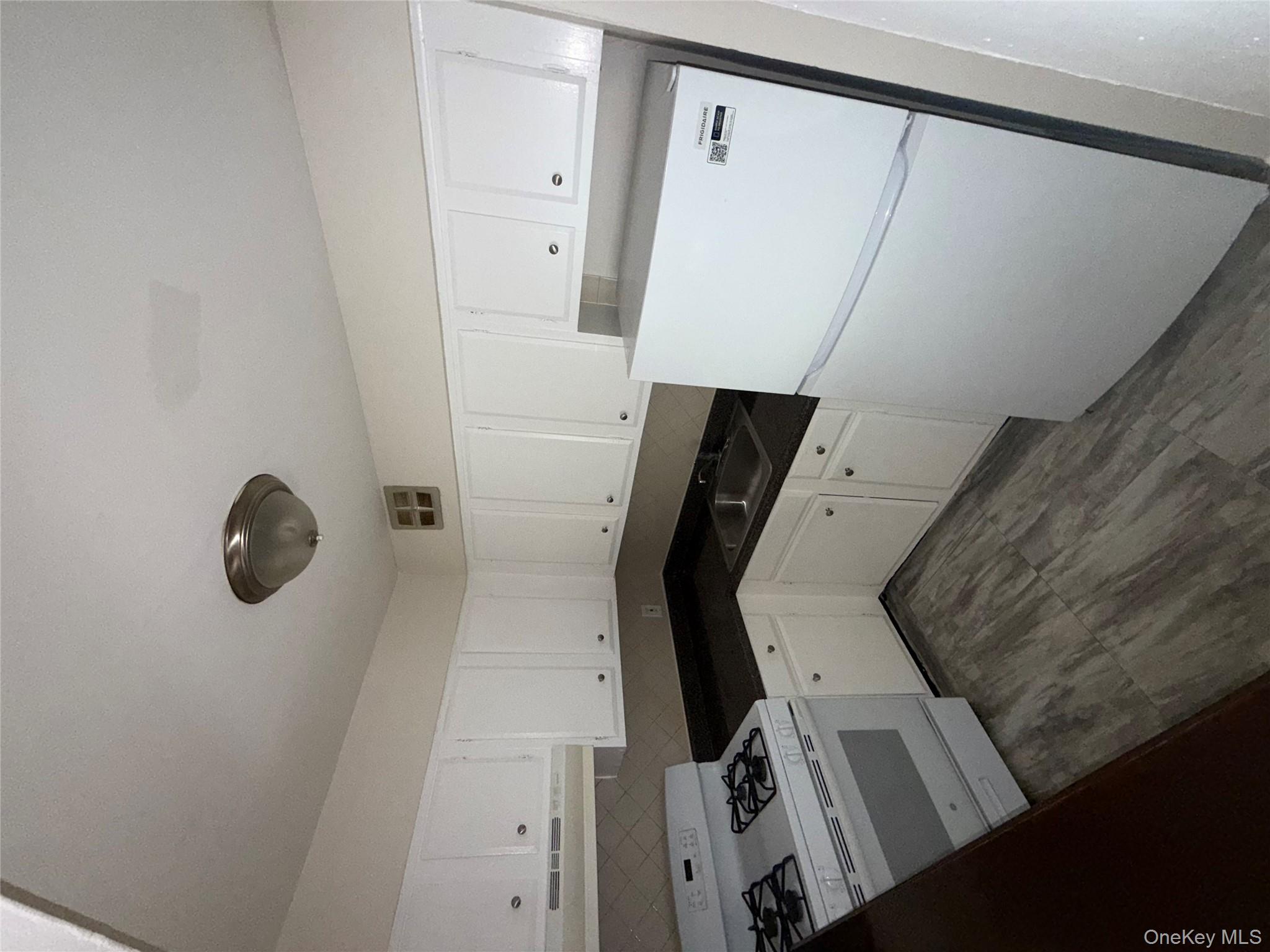 #2 photo, 251 Woodland Avenue, Yonkers , NY 10703