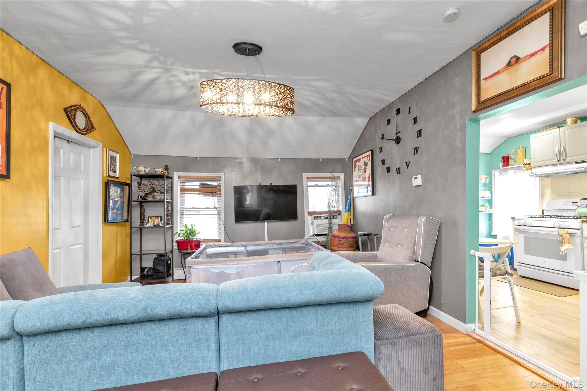 #13 photo, 21812 141st Road, Laurelton , NY 11413