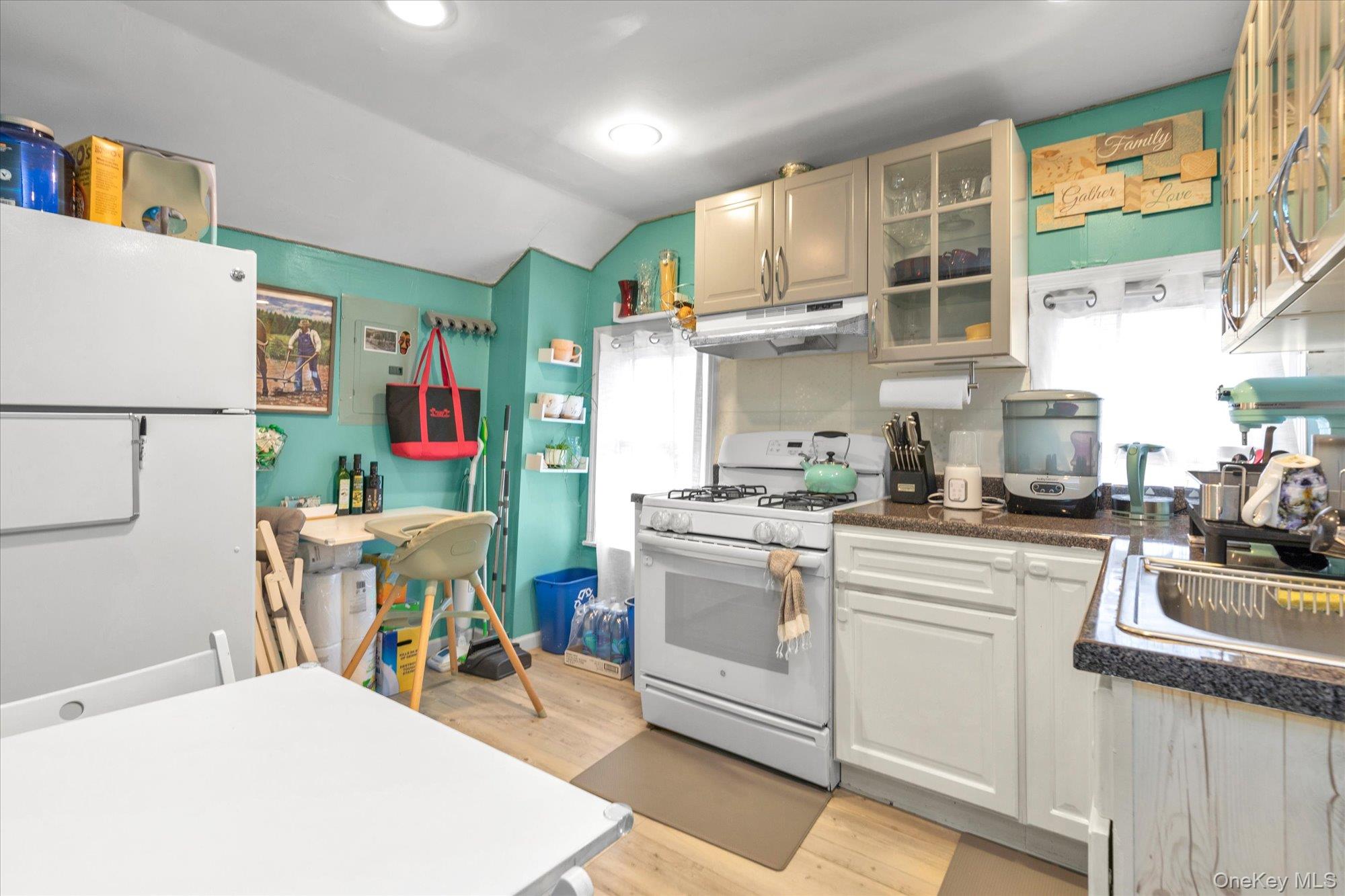 #16 photo, 21812 141st Road, Laurelton , NY 11413