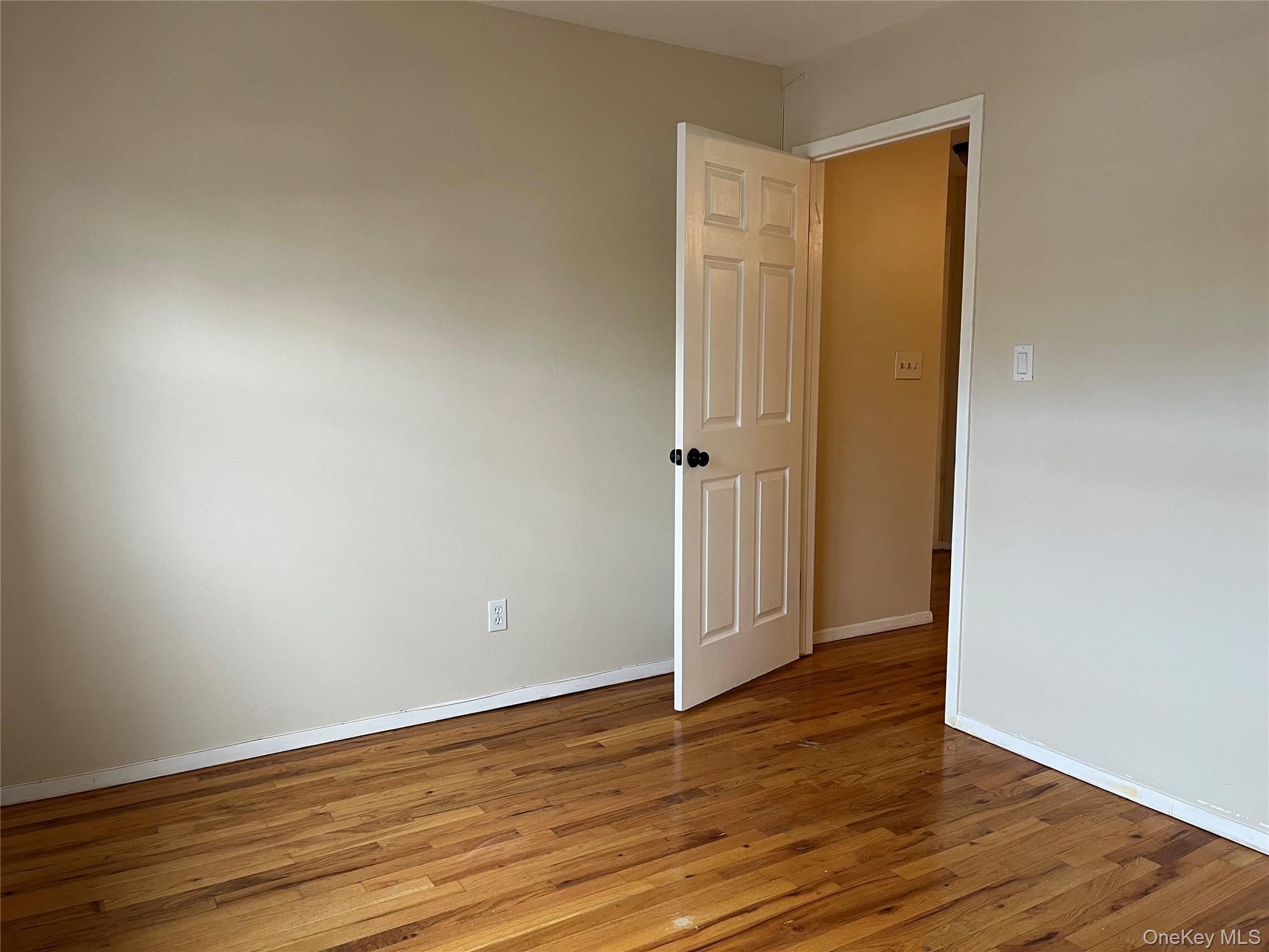 #11 photo, 410 Jericho Turnpike, New Hyde Park , NY 11040