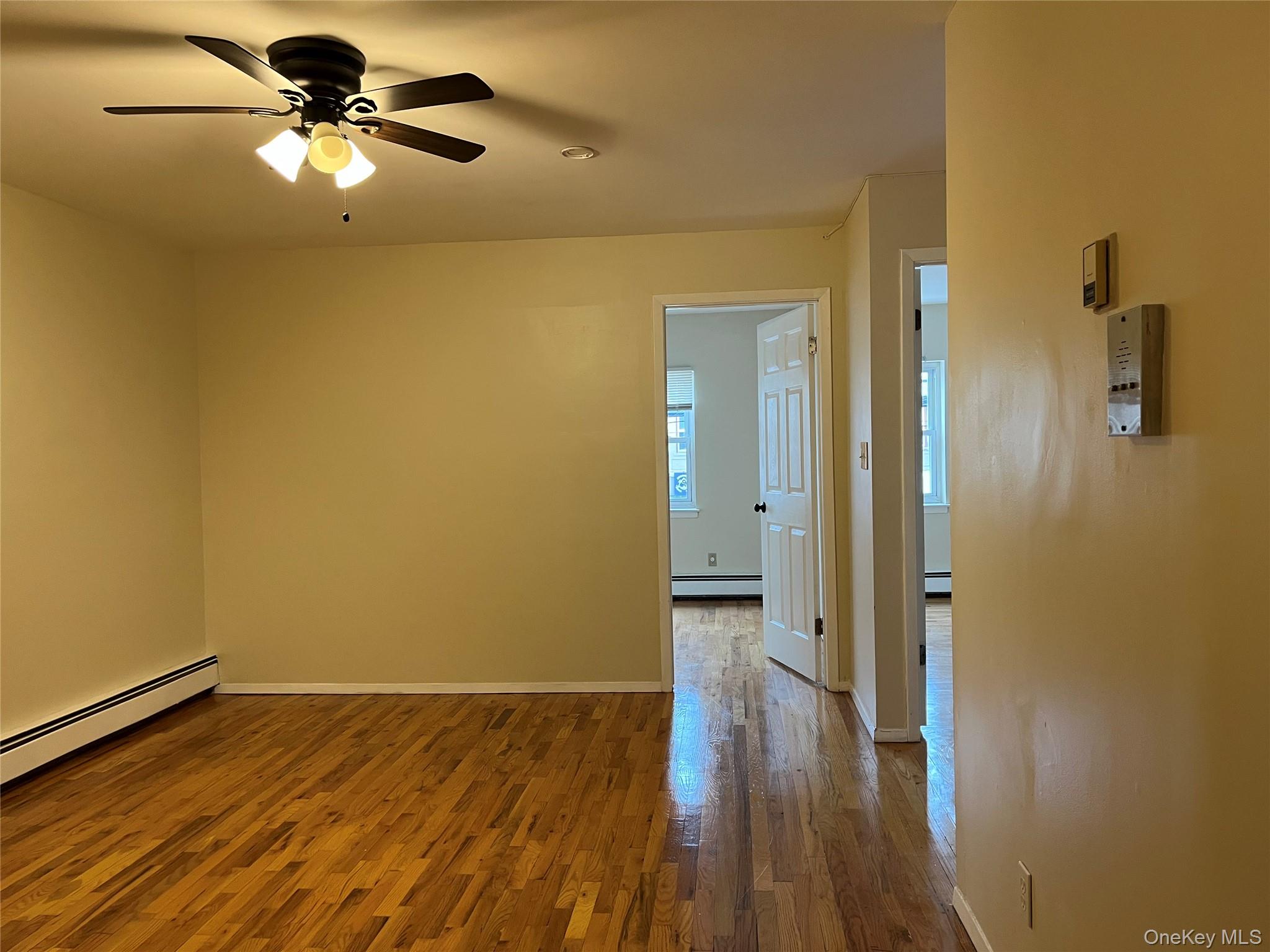 #4 photo, 410 Jericho Turnpike, New Hyde Park , NY 11040