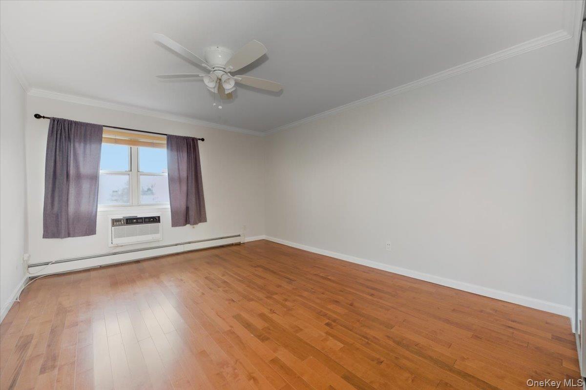 #14 photo, 90 S Park Avenue, Rockville Centre , NY 11570