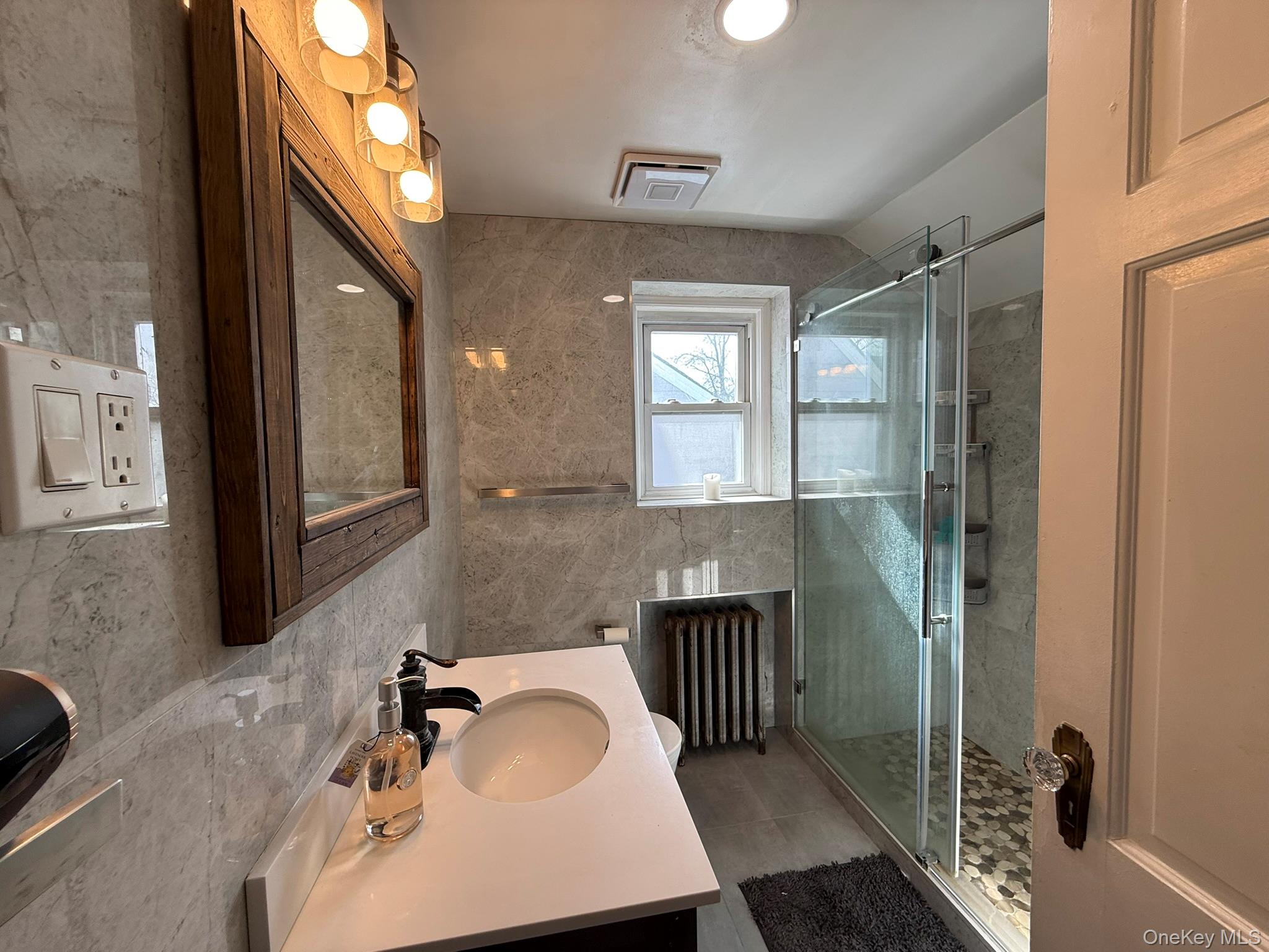 #12 photo, 204 N Grove Street, Valley Stream , NY 11580