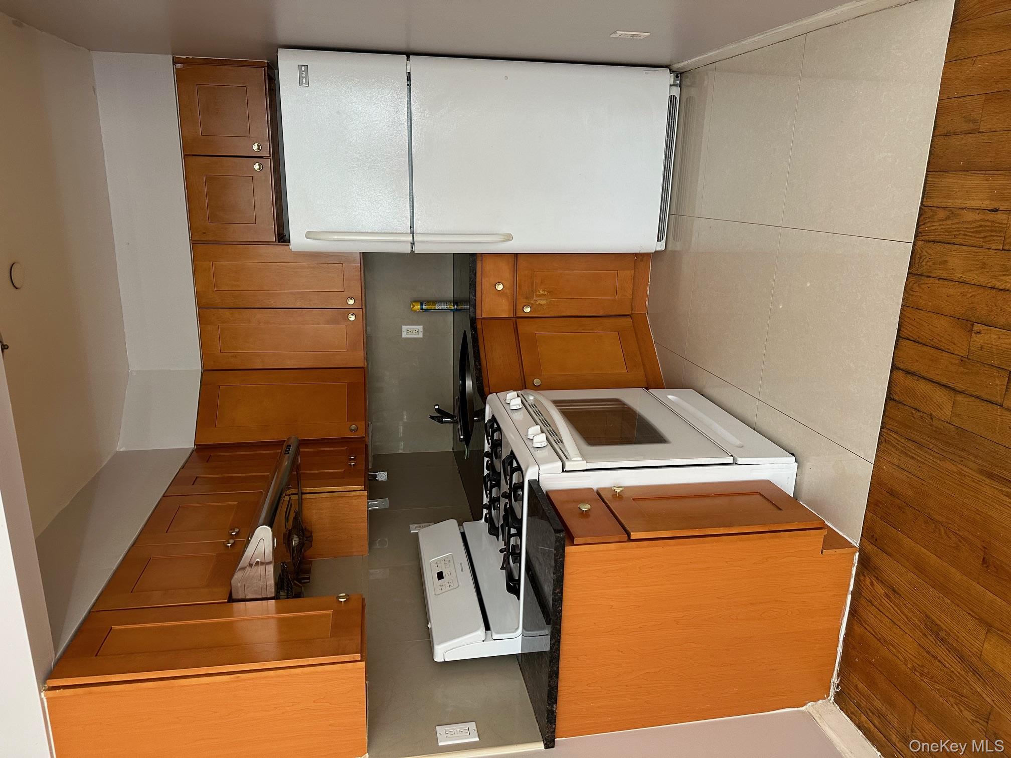 #5 photo, 62-66 102nd Street, Rego Park , NY 11374