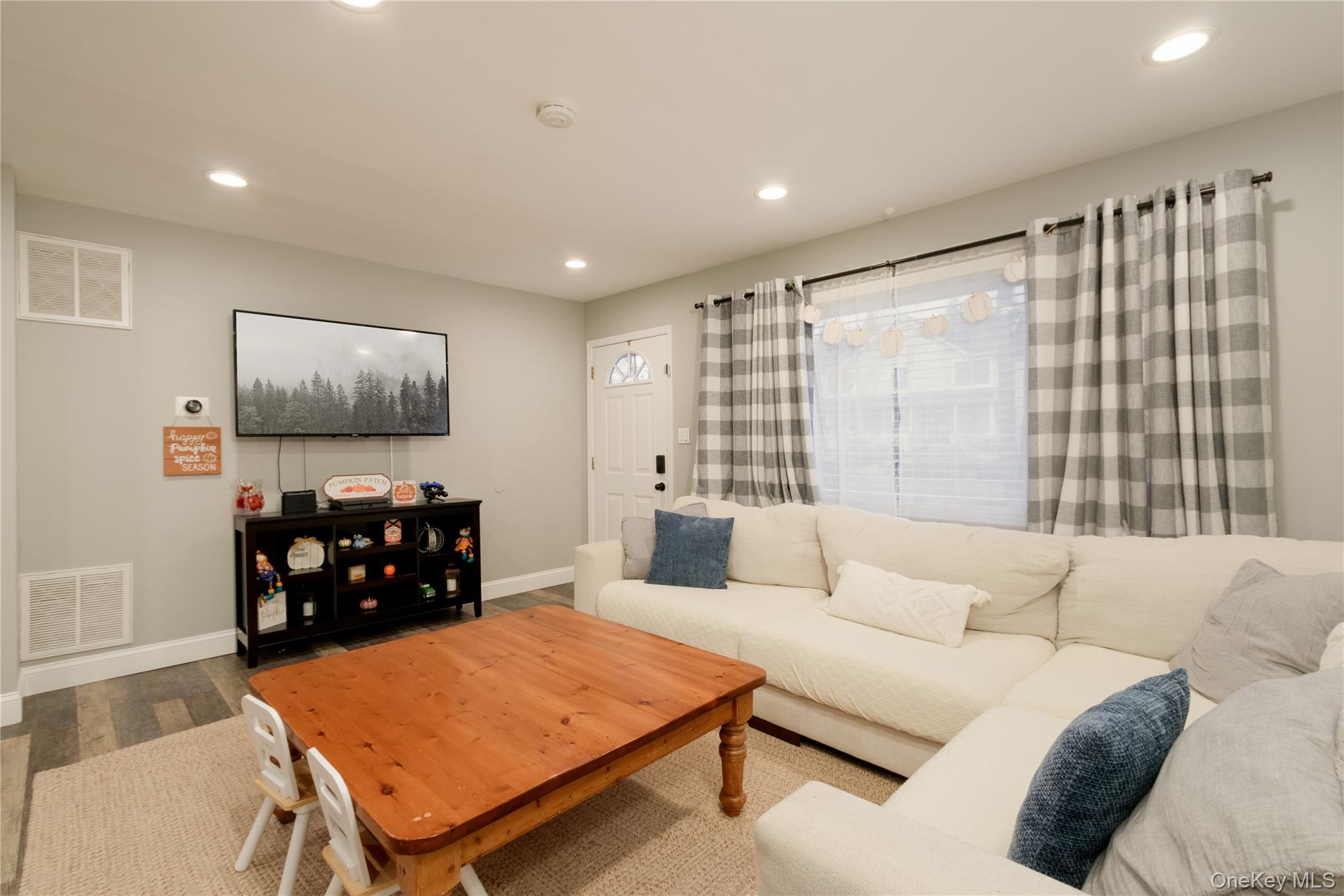 #7 photo, 21 Wabil Road, Miller Place , NY 11764