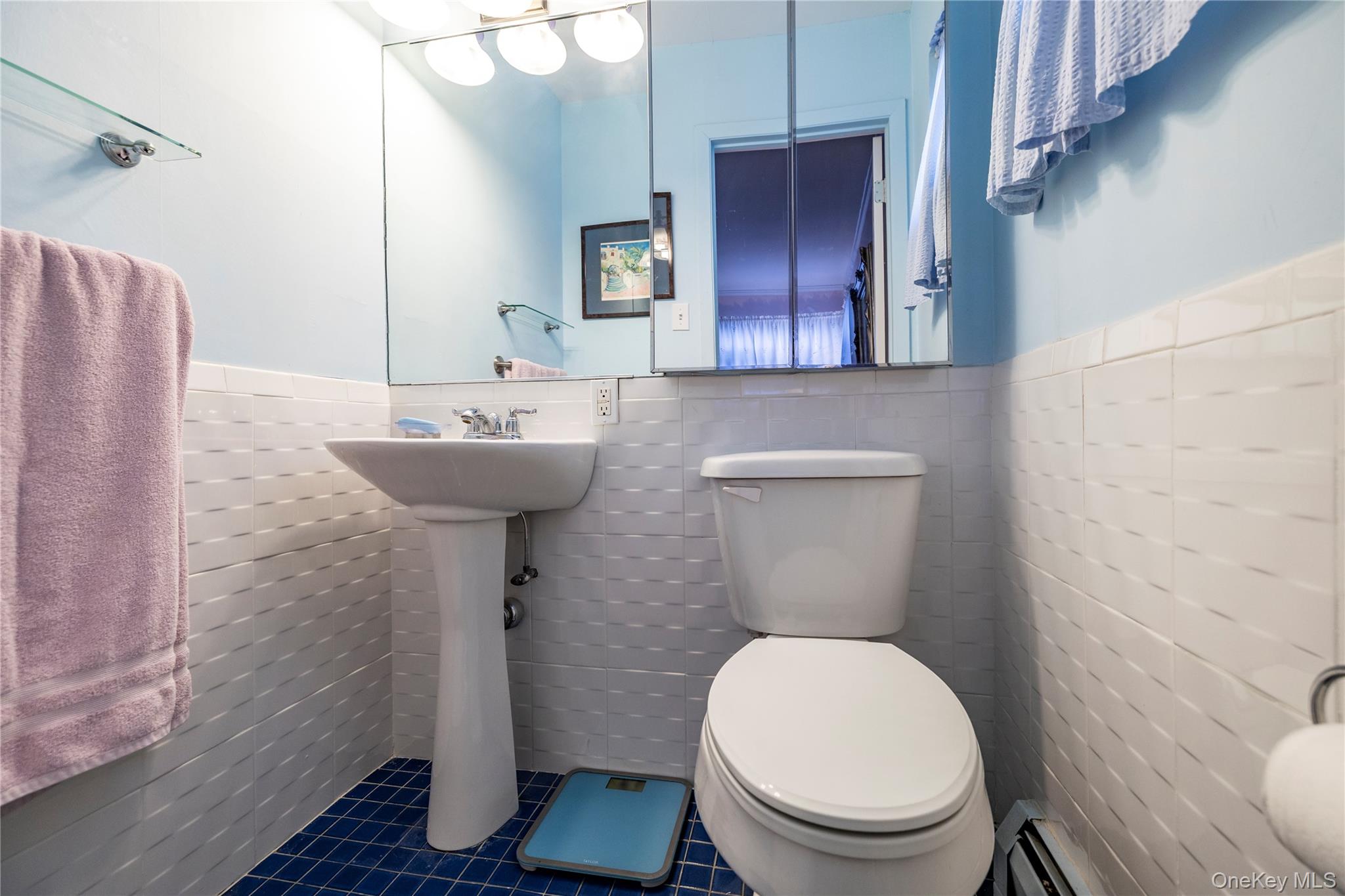 #13 photo, 68 Lincoln Avenue, Island Park , NY 11558