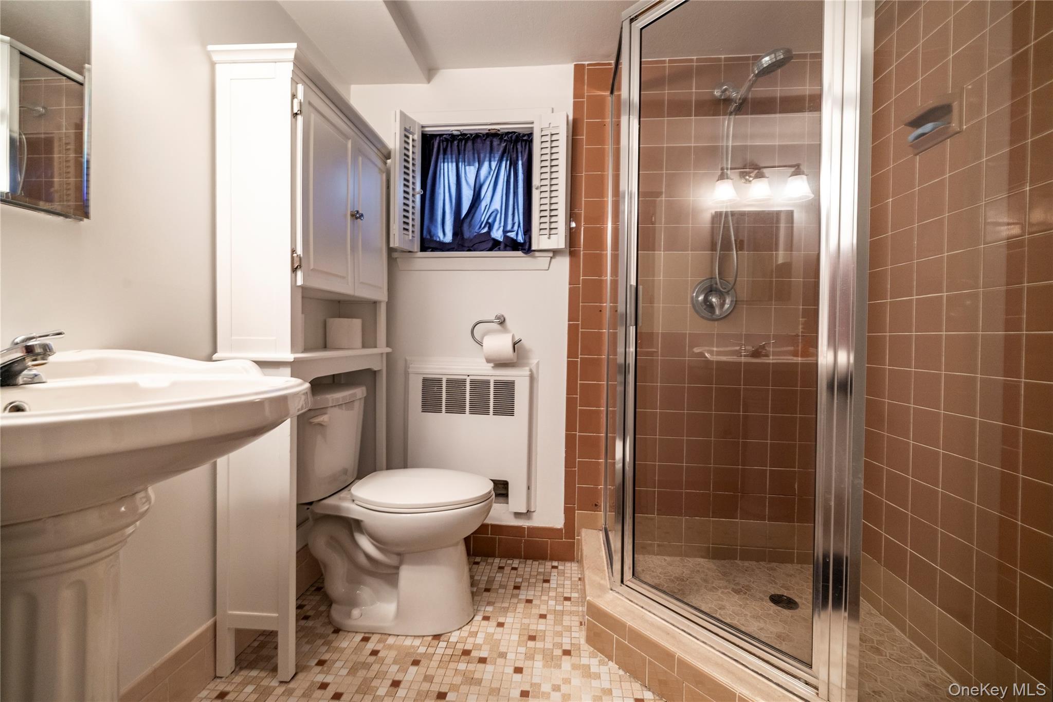 #18 photo, 68 Lincoln Avenue, Island Park , NY 11558