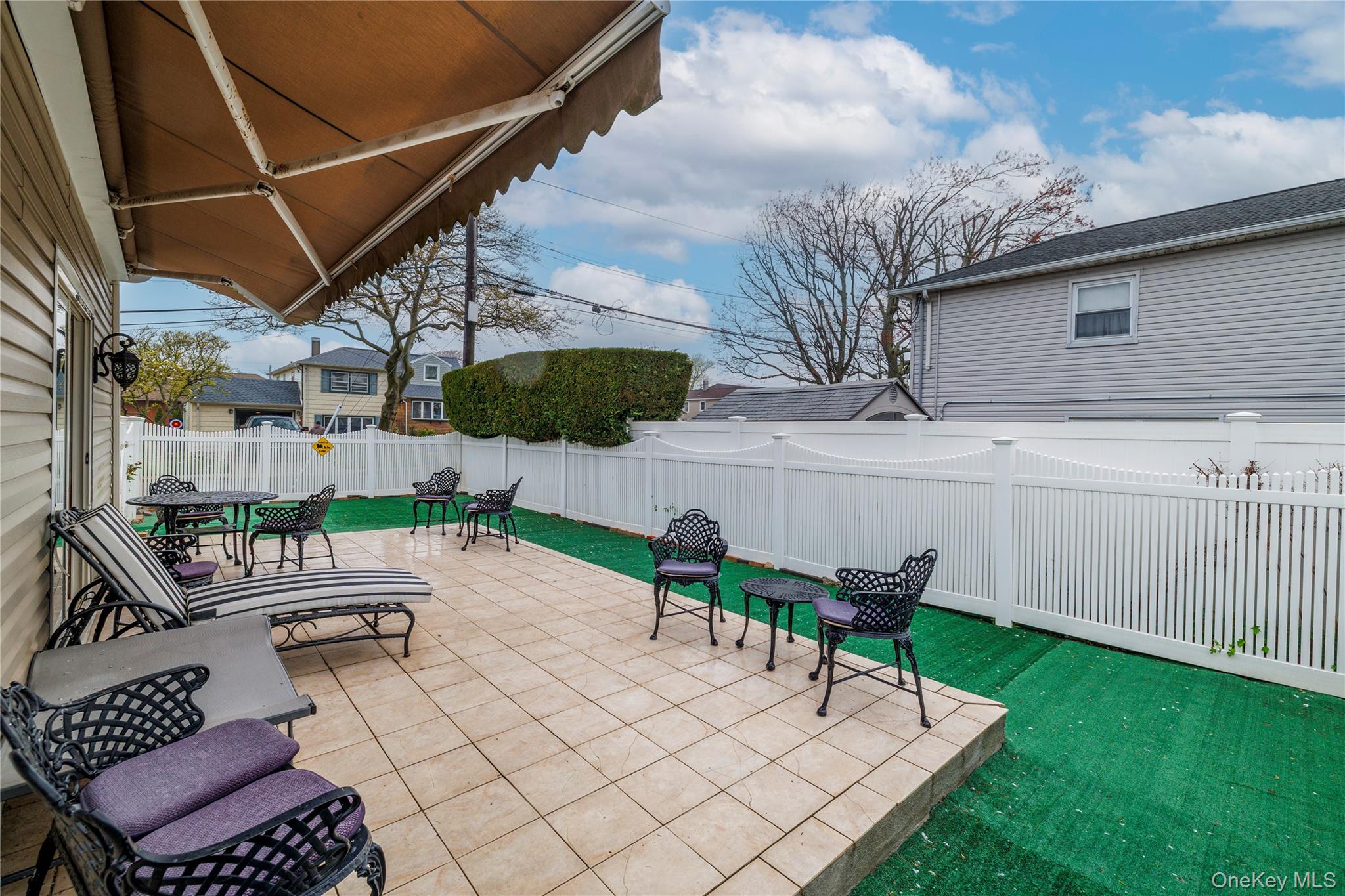 #19 photo, 68 Lincoln Avenue, Island Park , NY 11558