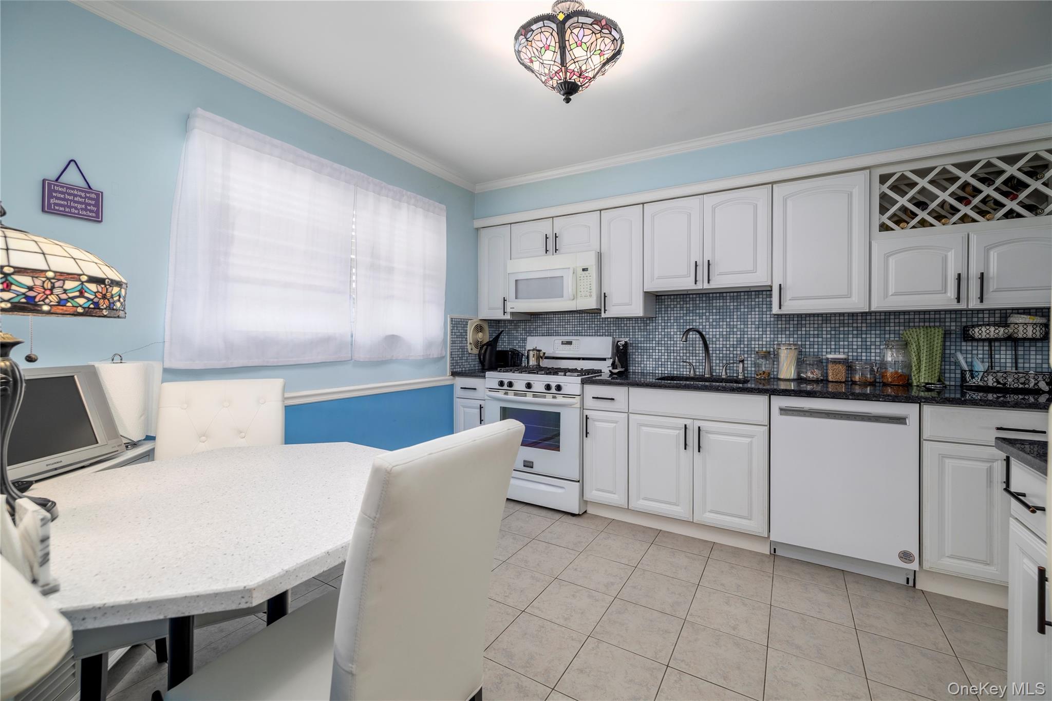 #3 photo, 68 Lincoln Avenue, Island Park , NY 11558