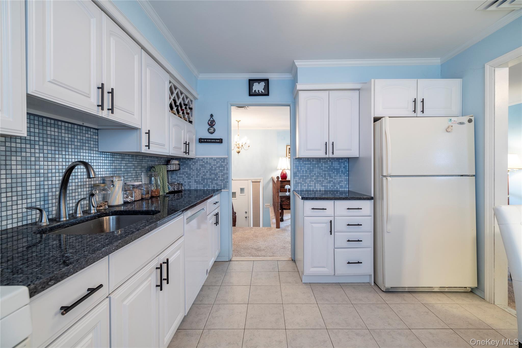 #4 photo, 68 Lincoln Avenue, Island Park , NY 11558