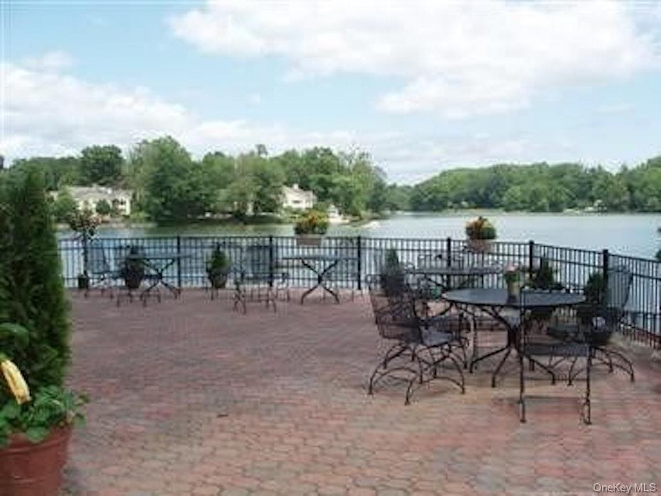 #11 photo, 19 Manchester Road, Eastchester , NY 10709