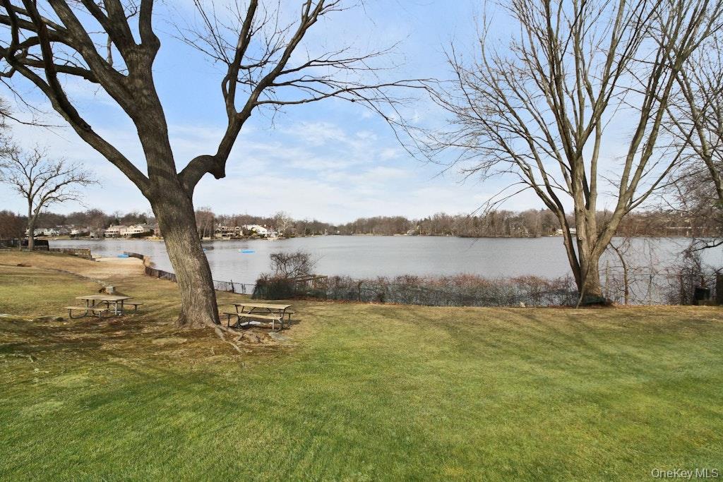 #12 photo, 19 Manchester Road, Eastchester , NY 10709