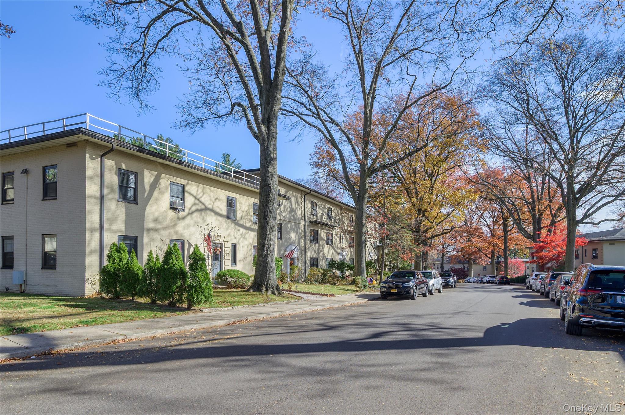 #3 photo, 19 Manchester Road, Eastchester , NY 10709