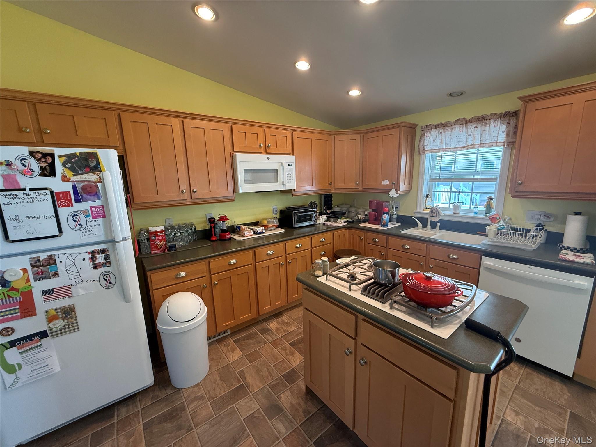 #16 photo, 312 Brittany Terrace, Rock Tavern , NY 12575