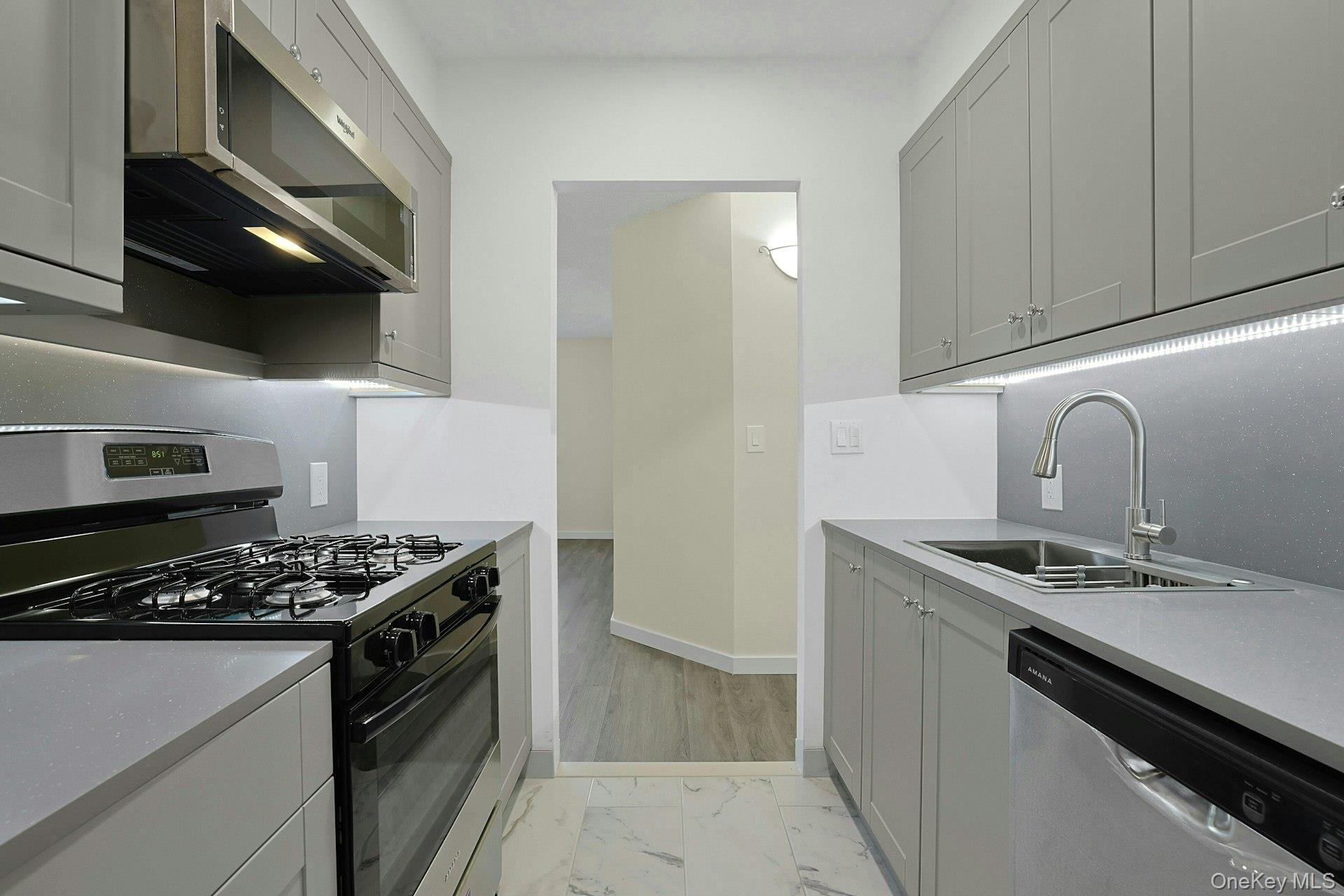 #4 photo, 66 Crisfield Street, Yonkers , NY 10710