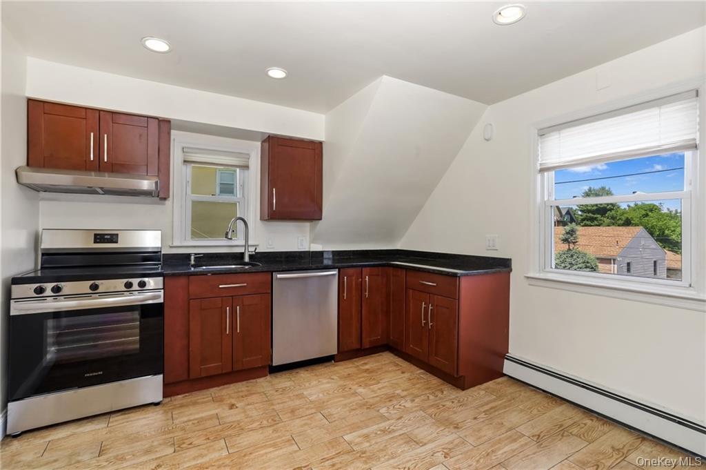 #4 photo, 155 Grand Street, Mamaroneck , NY 10543