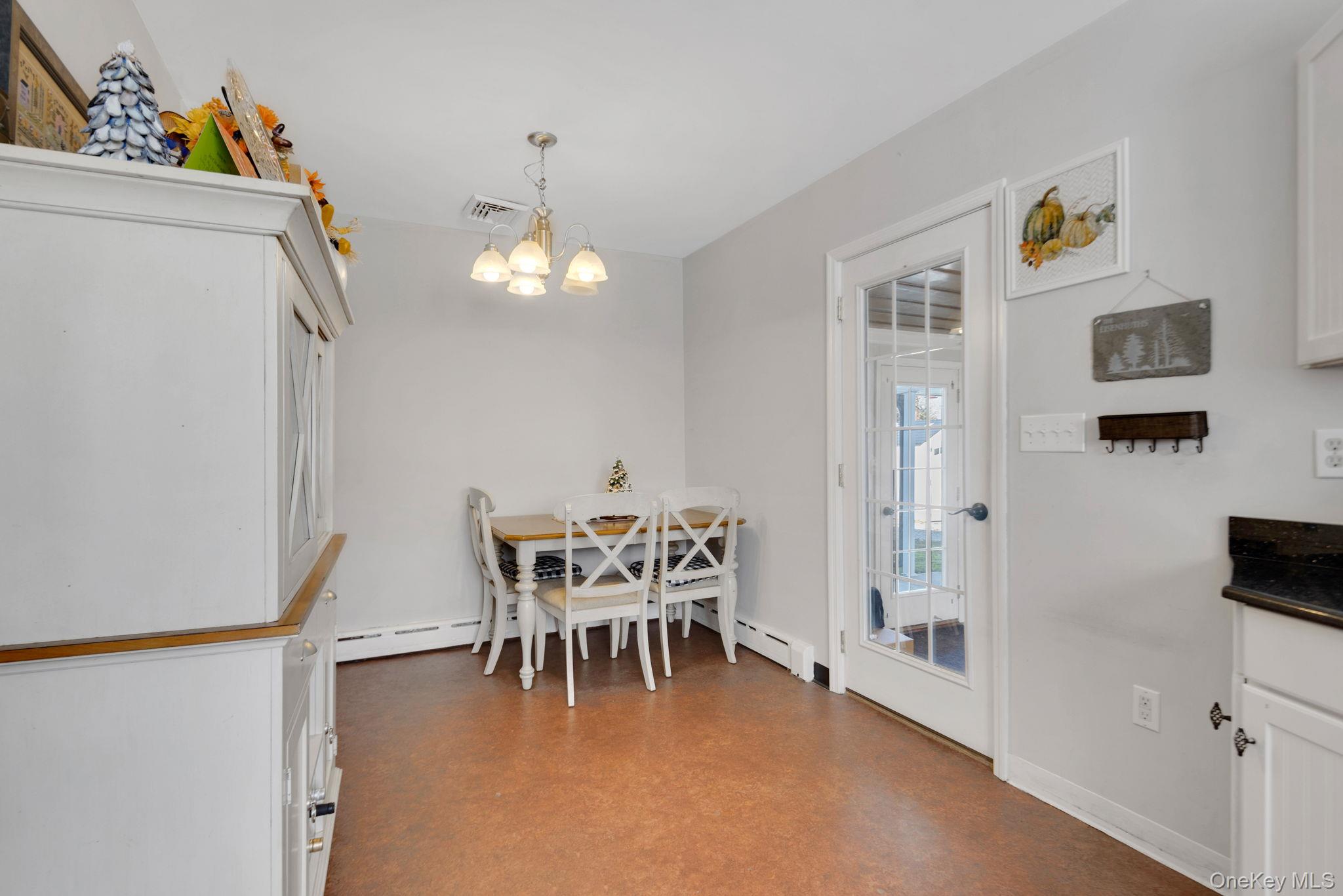 #9 photo, 11 Sunset Drive, New Windsor , NY 12553