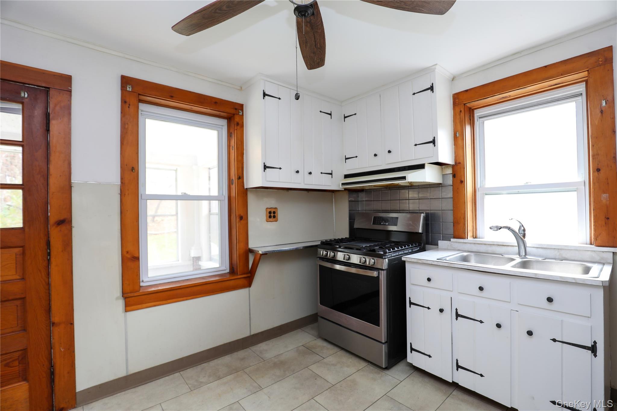 #11 photo, 30 Pettit Avenue, Kingston , NY 12401