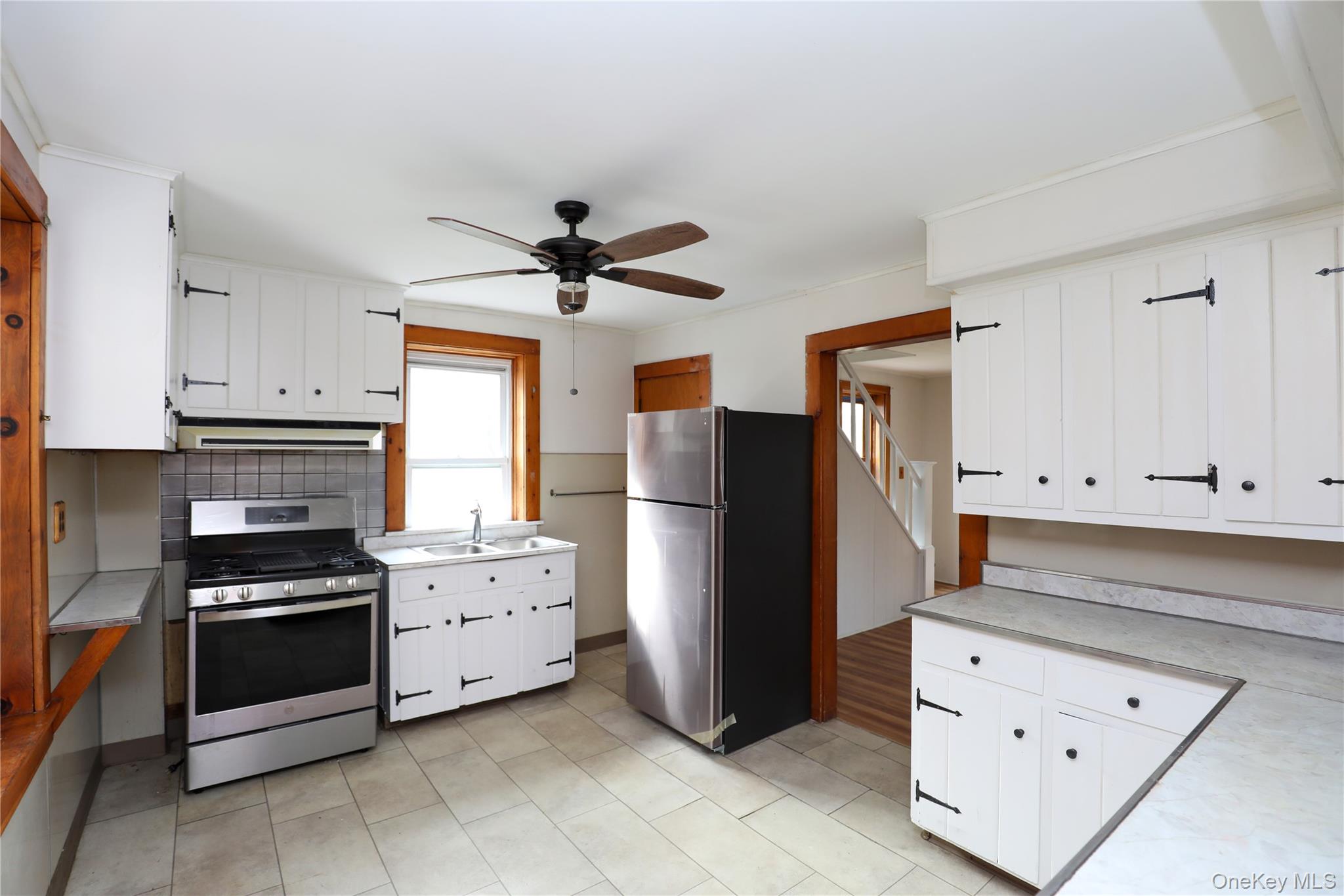 #9 photo, 30 Pettit Avenue, Kingston , NY 12401