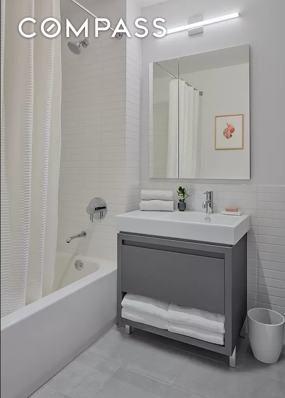 #4 photo, Brooklyn, Williamsburg , NY 11249