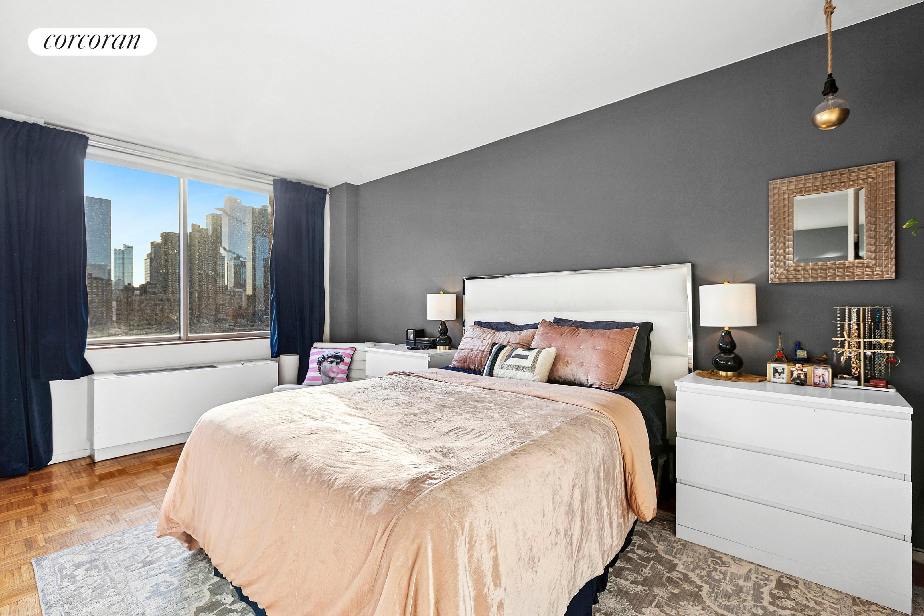 #3 photo, 350 W 50TH Street, Hells Kitchen , NY 10019