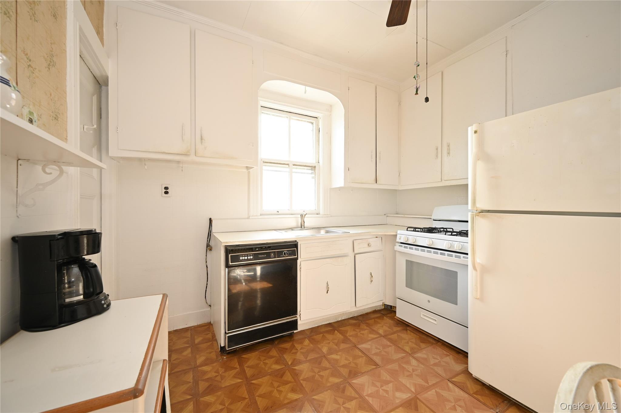 #18 photo, 84-23 90 Street, Woodhaven , NY 11421