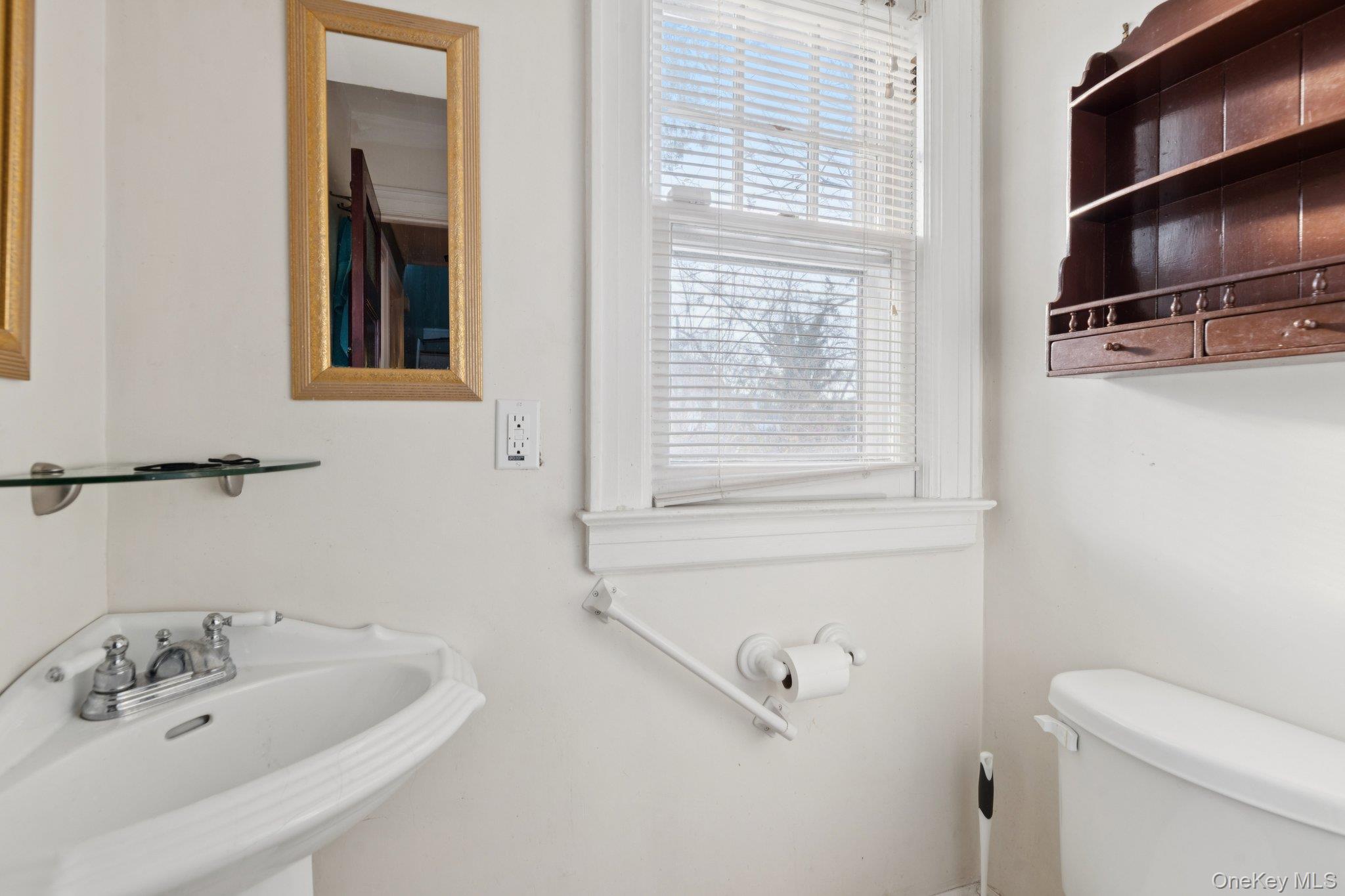 #8 photo, 83 Elm Road, Mastic Beach , NY 11951