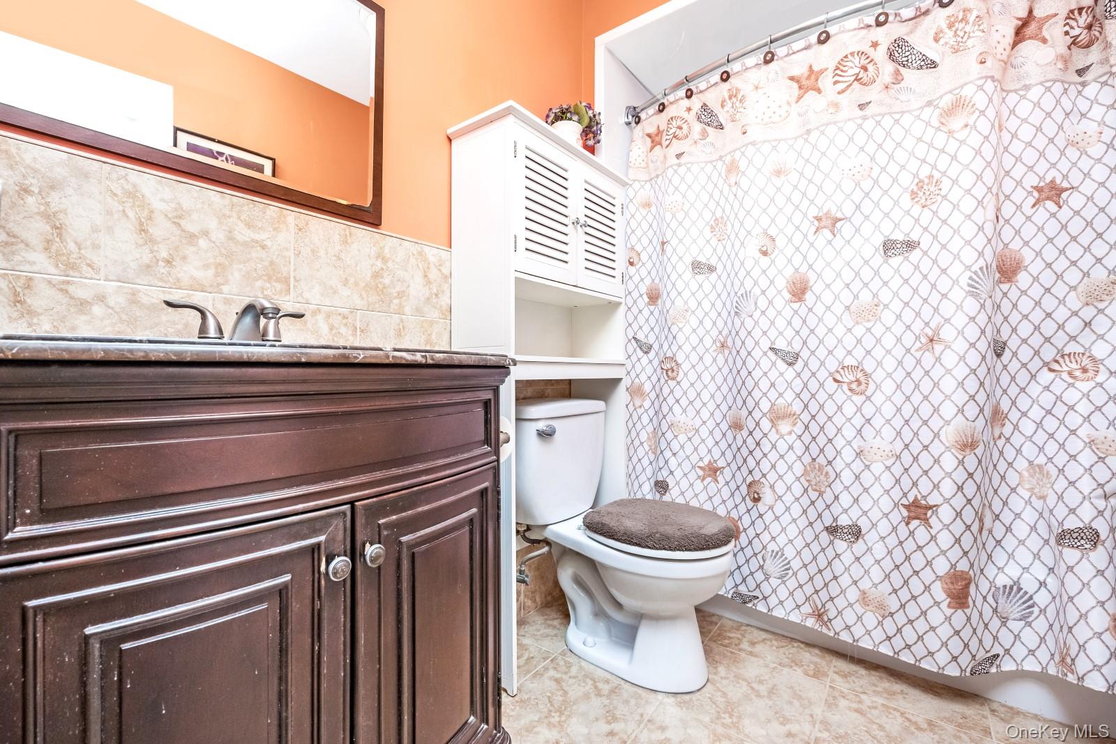 #18 photo, 69-06 66 Road, Middle Village , NY 11379