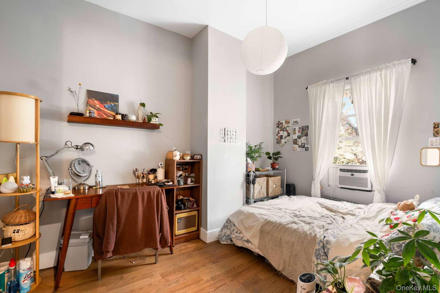 #9 photo, 171 8th Street, Brooklyn , NY 11215