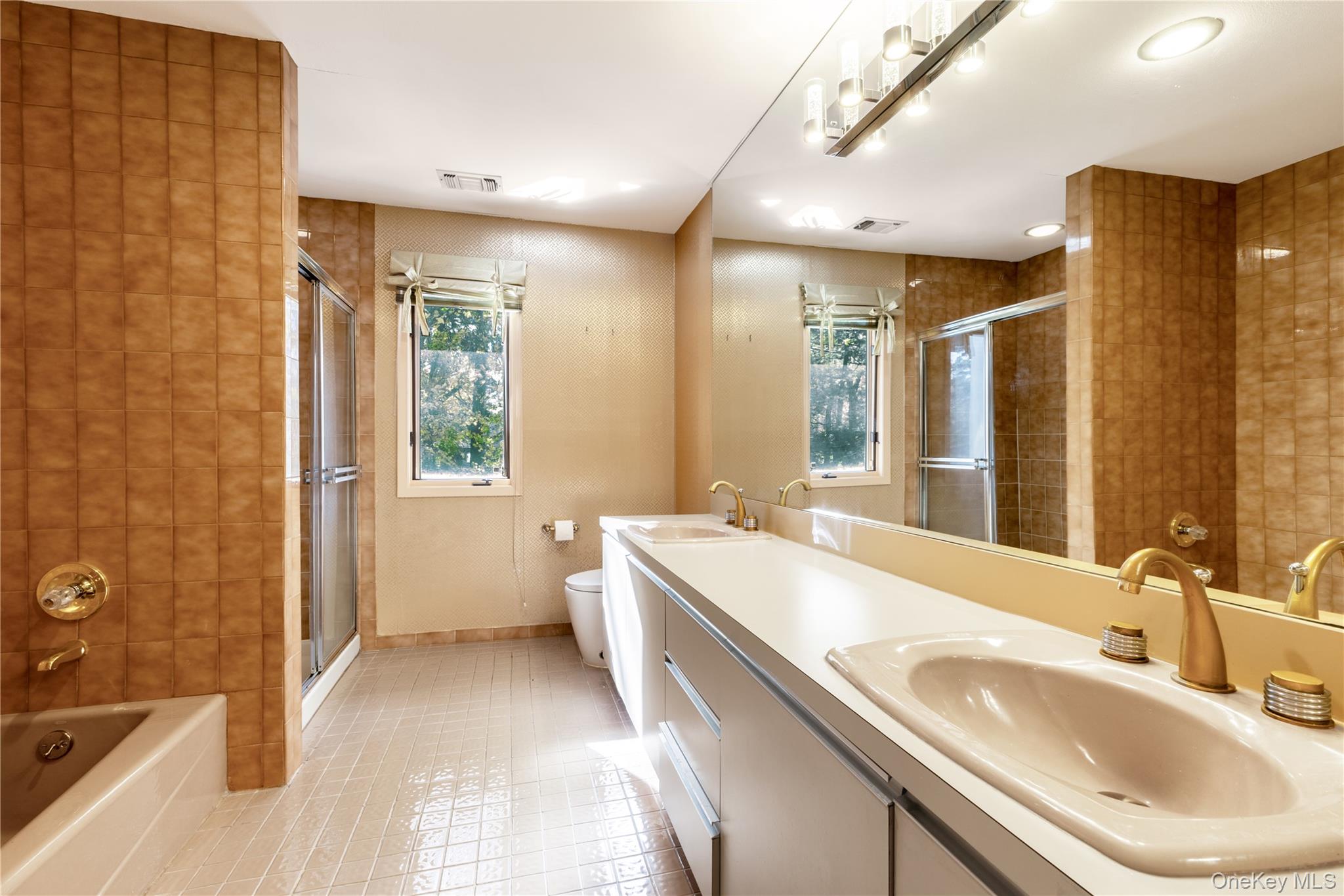 #14 photo, 12 Bolton Drive, Manhasset , NY 11030