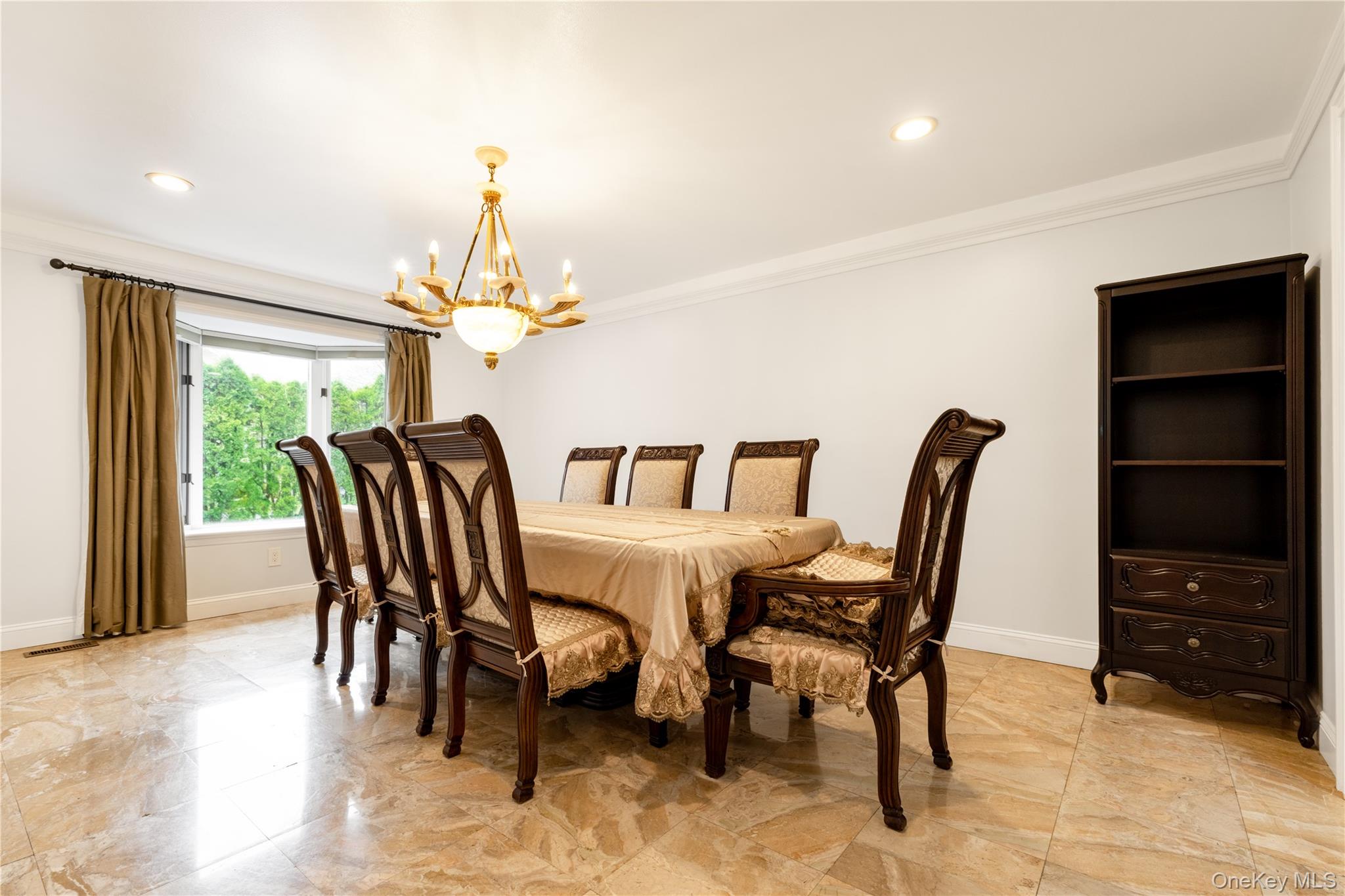 #6 photo, 12 Bolton Drive, Manhasset , NY 11030