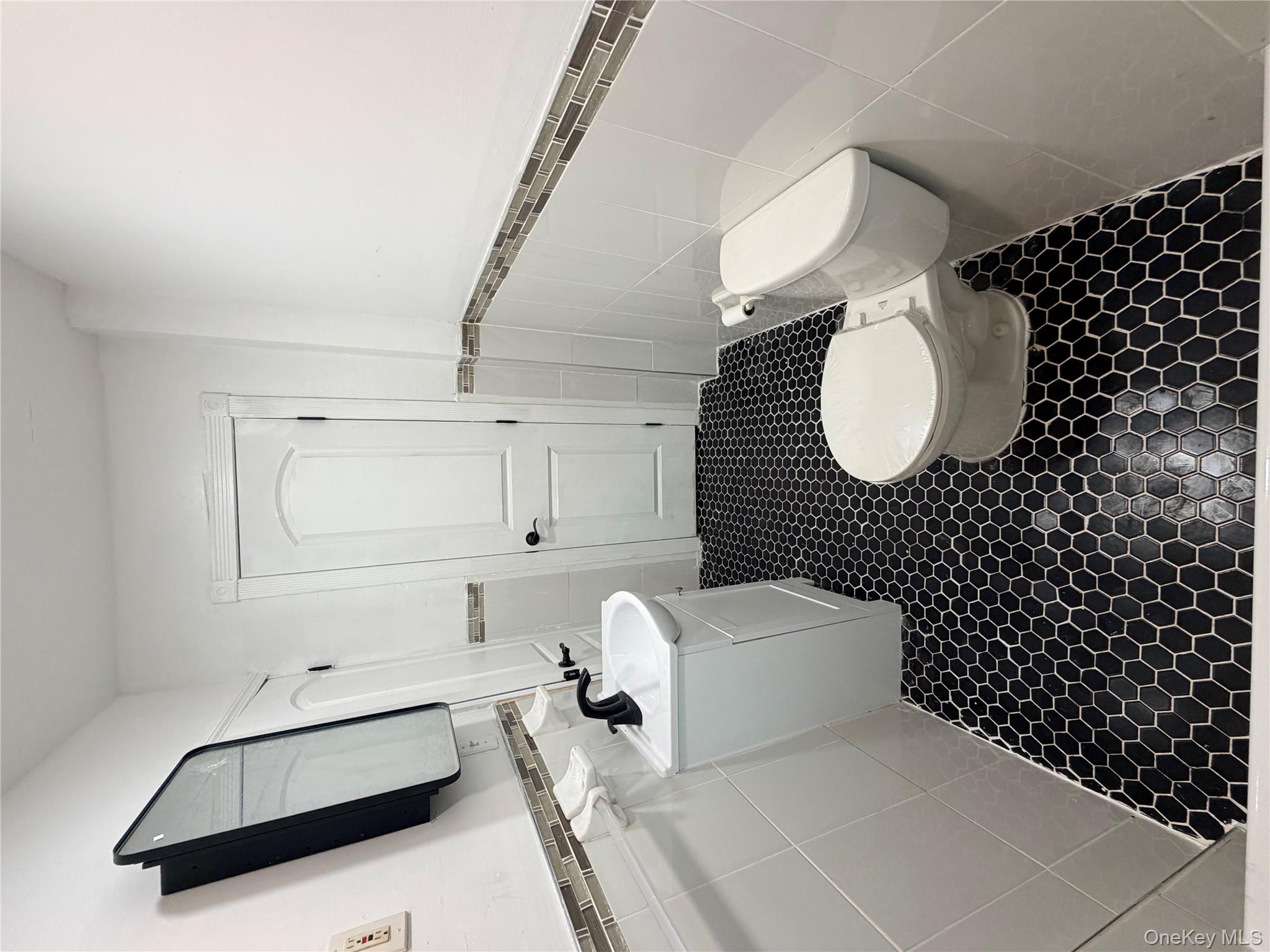 #6 photo, 315 Atkins Avenue, Brooklyn , NY 11208