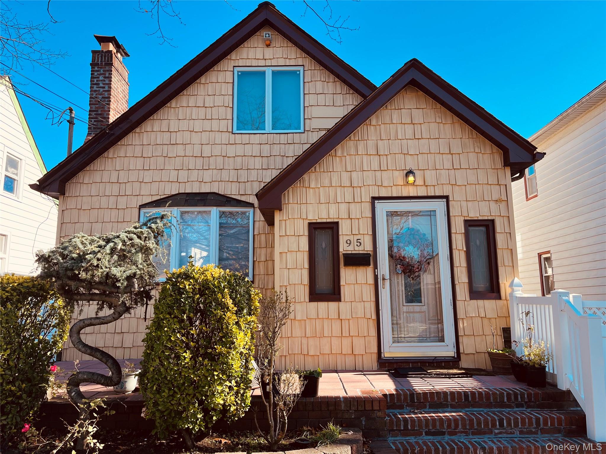 #1 photo, 95 Liberty Boulevard, Valley Stream , NY 11580