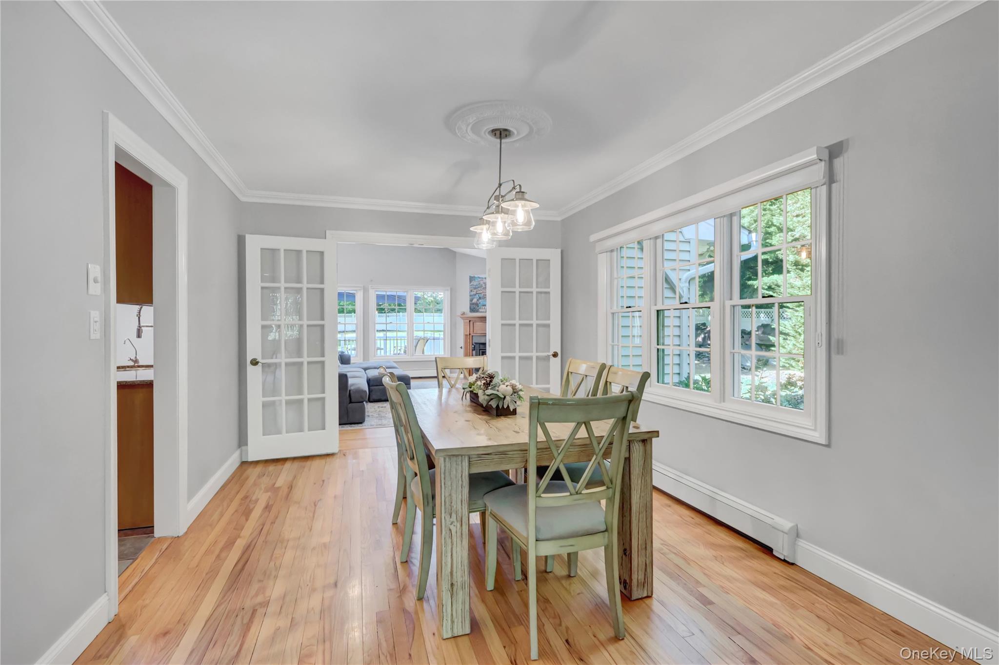 #10 photo, 5 Robin Lane, Huntington , NY 11743