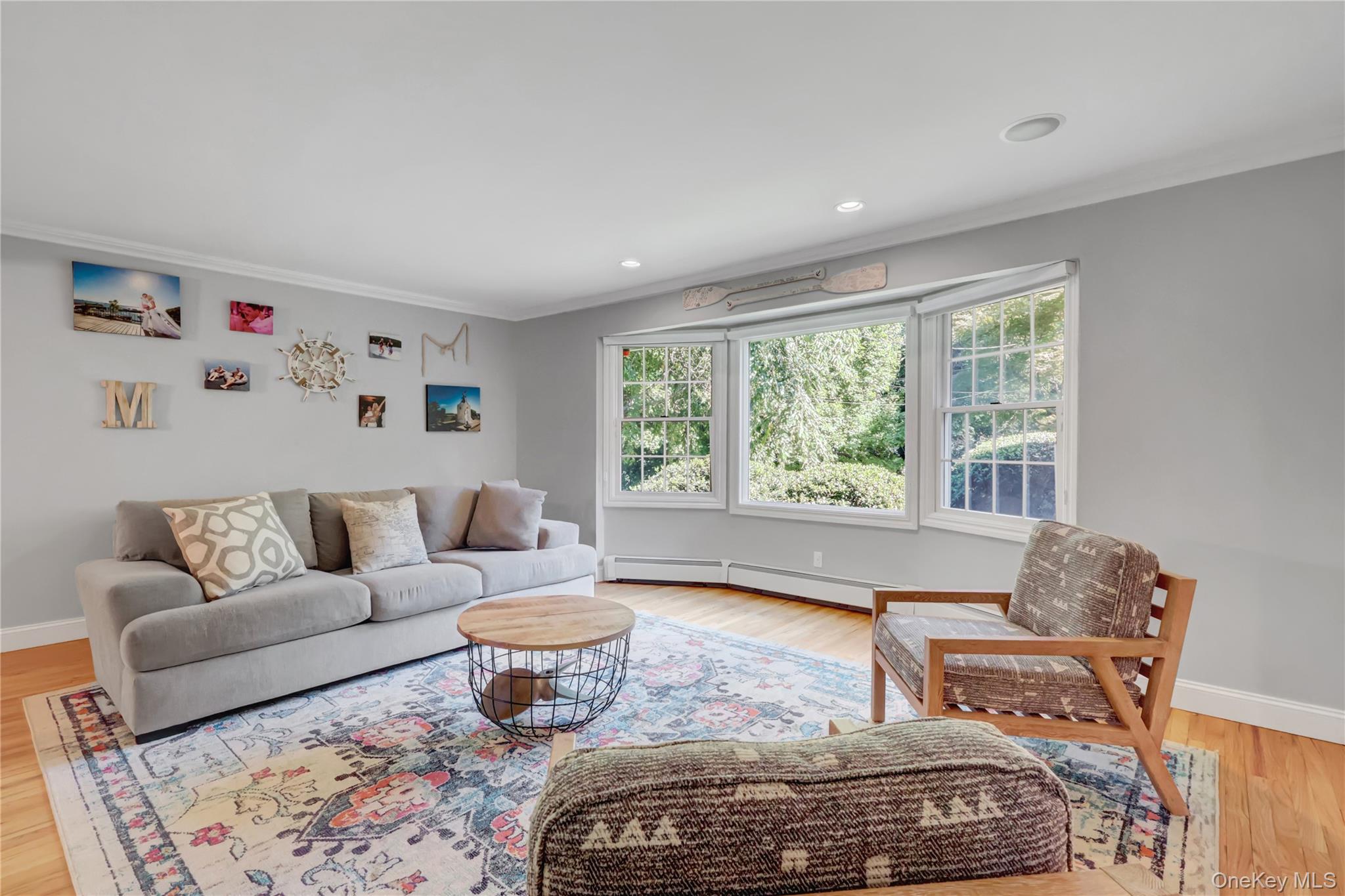 #7 photo, 5 Robin Lane, Huntington , NY 11743