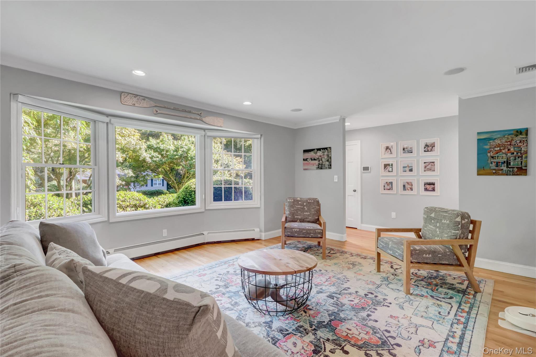 #9 photo, 5 Robin Lane, Huntington , NY 11743