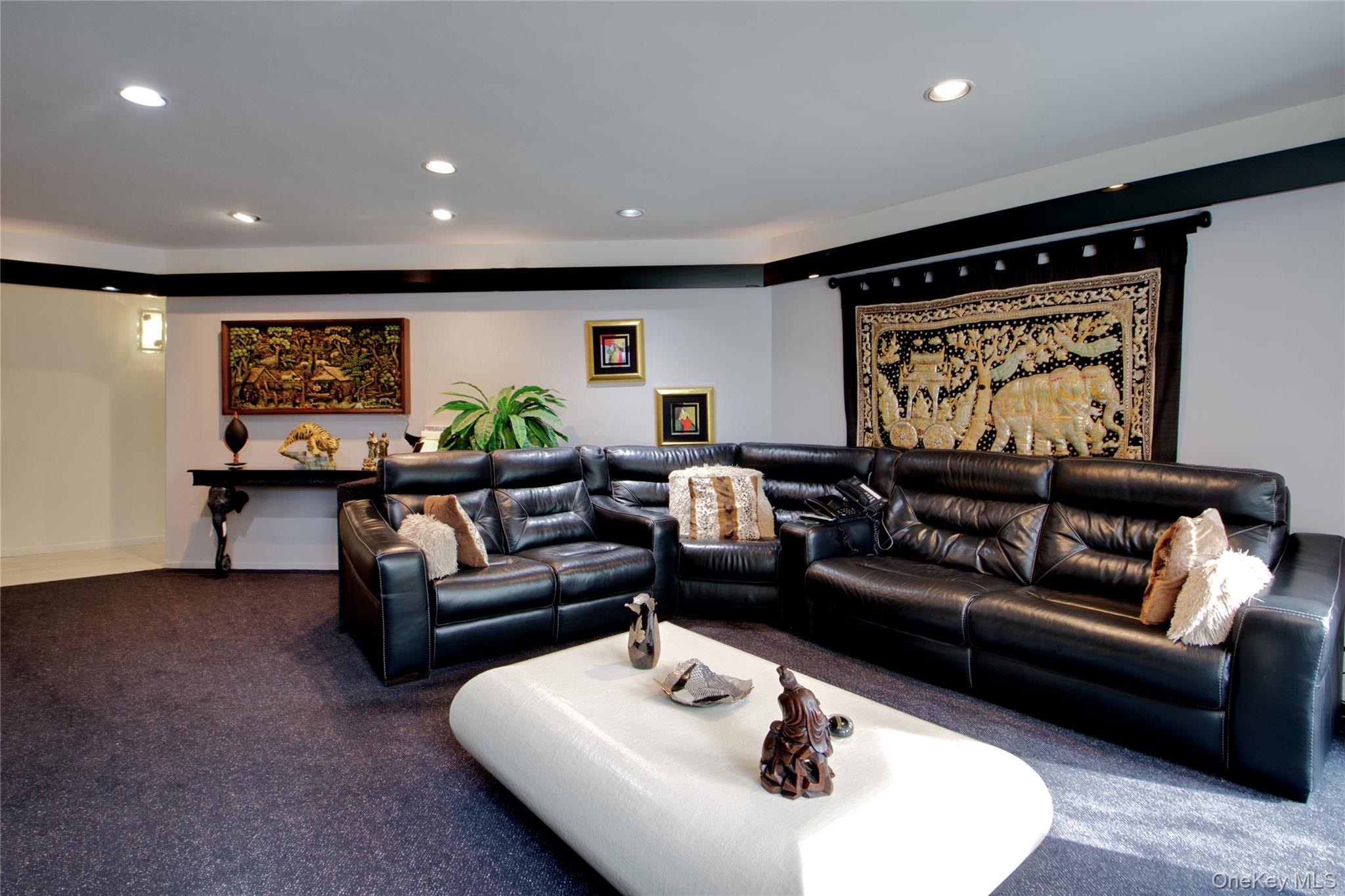 #10 photo, 7 Pin Oak Court, Old Brookville , NY 11545