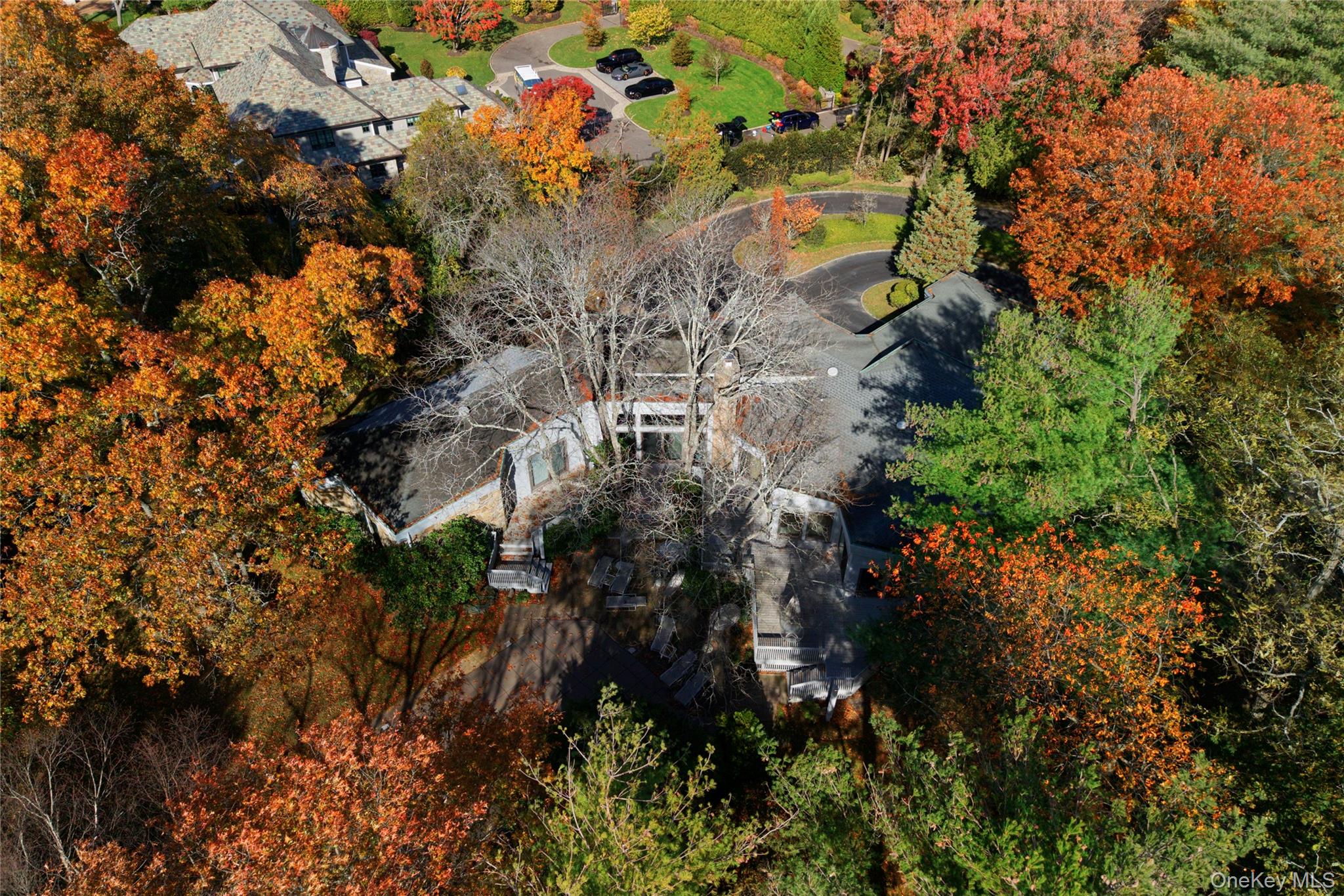 #17 photo, 7 Pin Oak Court, Old Brookville , NY 11545