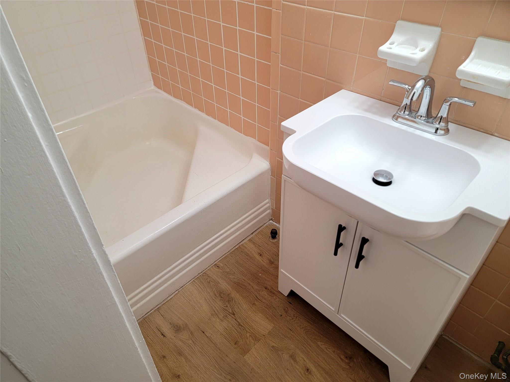 #8 photo, 111 N Broadway, Irvington , NY 10533