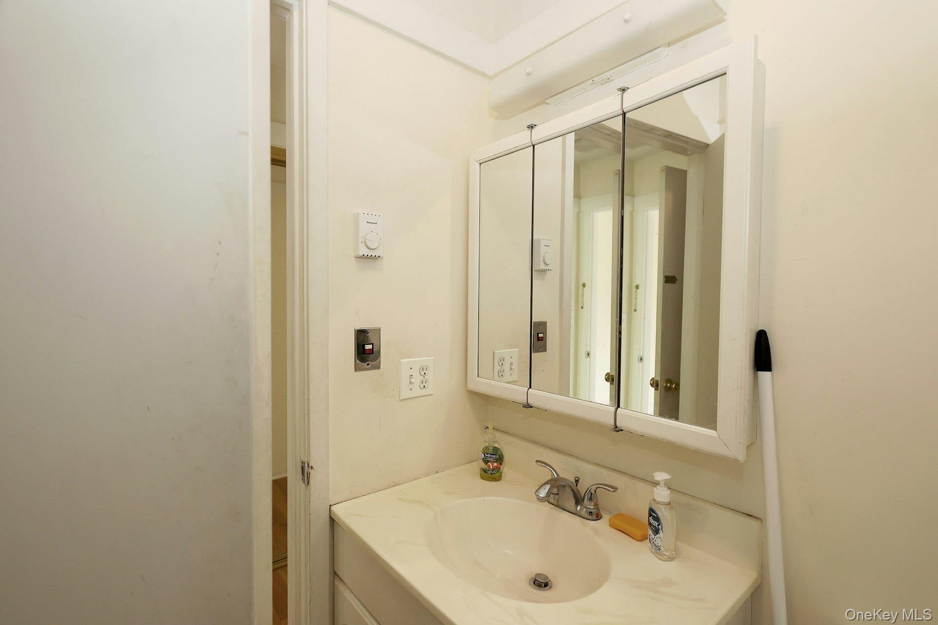 #14 photo, 129 Heritage Hills, Somers , NY 10589