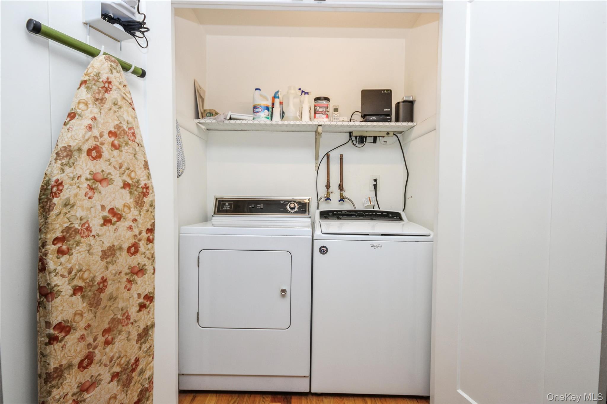 #15 photo, 5 Van Court, Hyde Park , NY 12538