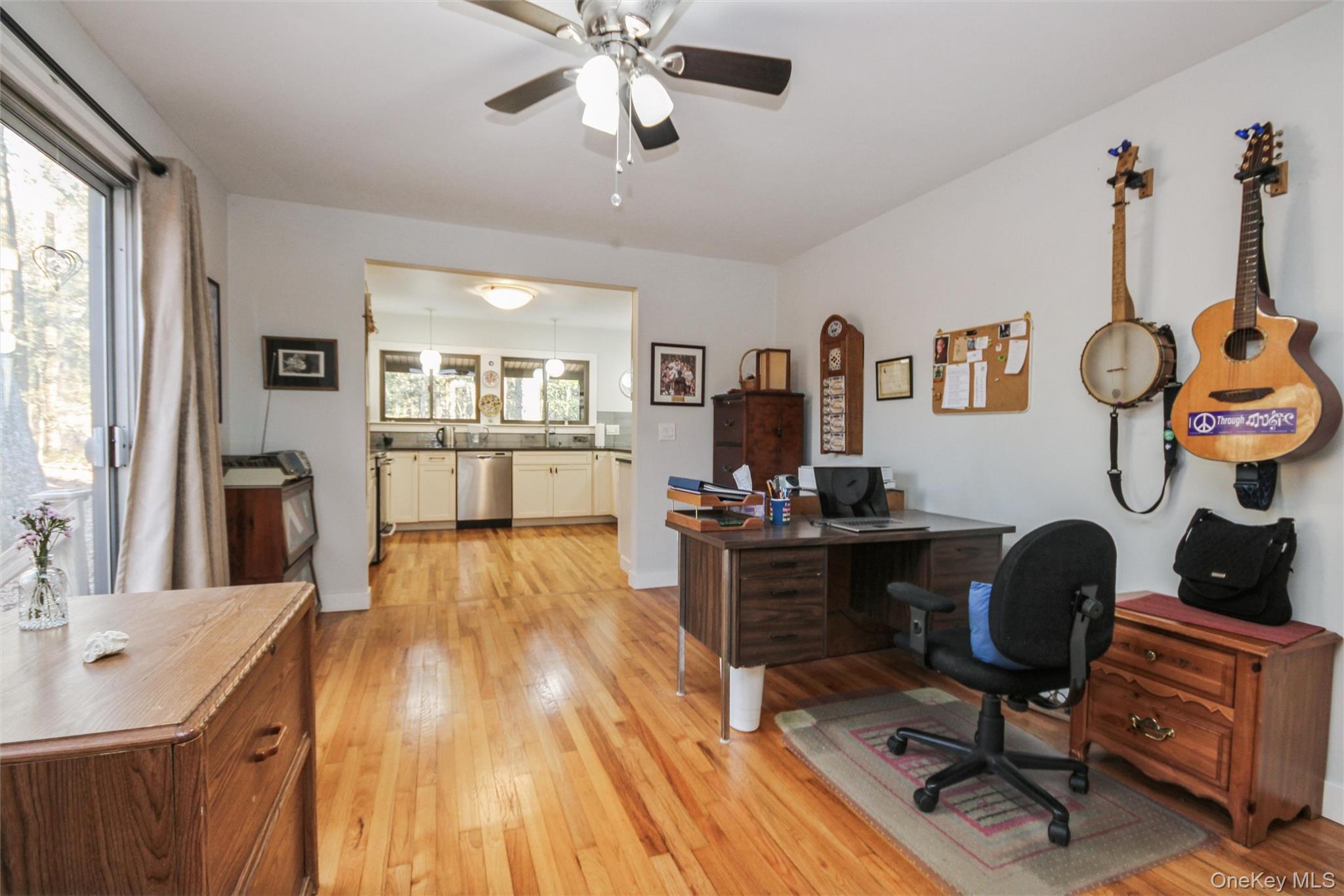 #17 photo, 5 Van Court, Hyde Park , NY 12538