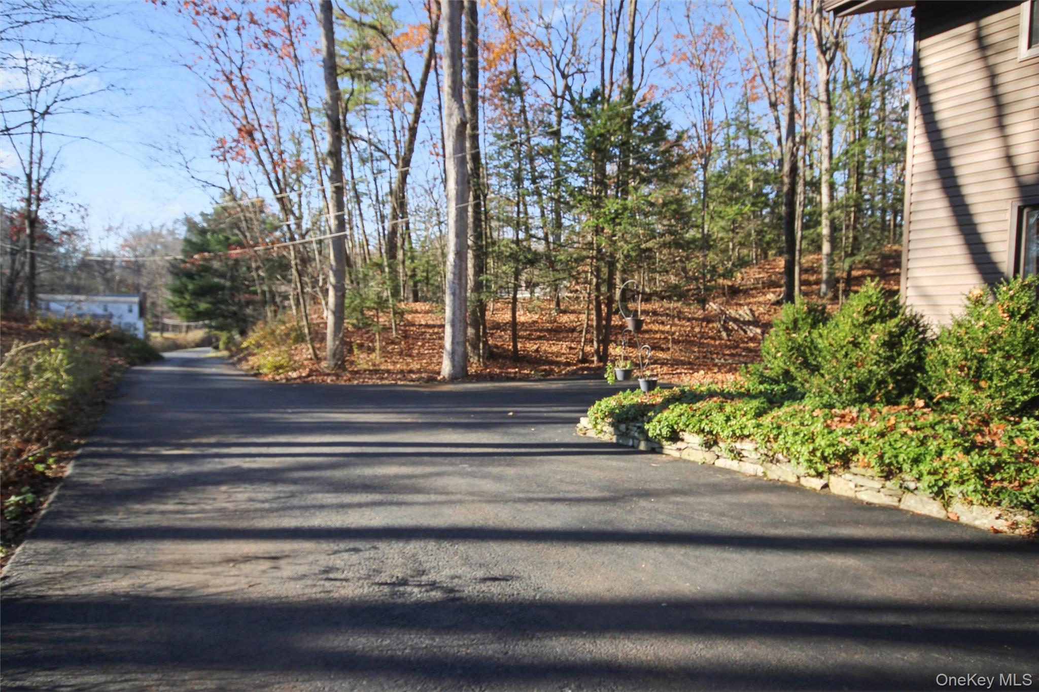 #3 photo, 5 Van Court, Hyde Park , NY 12538