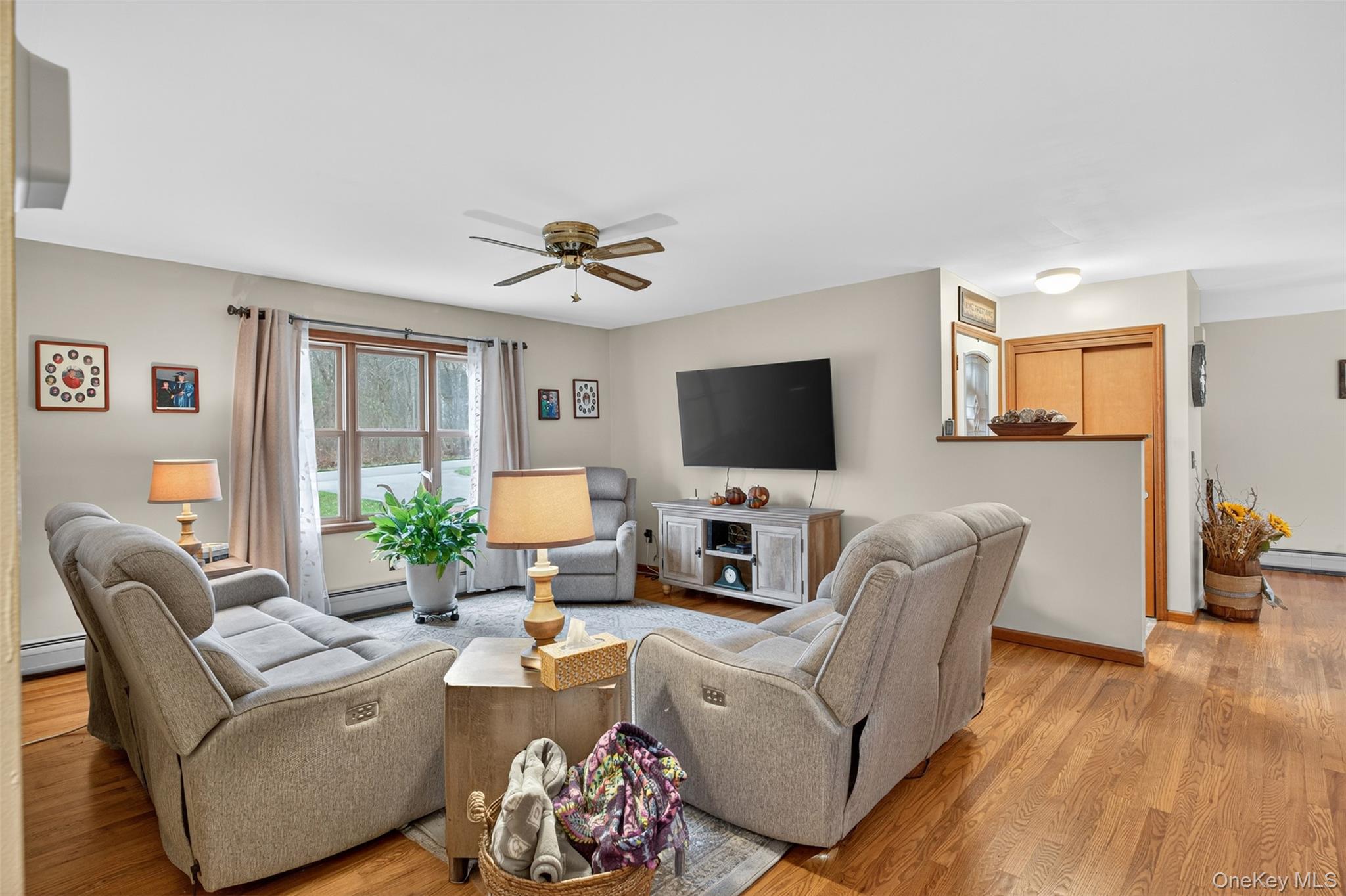 #5 photo, 10 Carly Drive, Highland , NY 12528