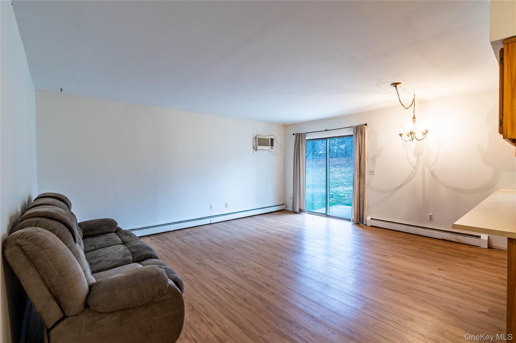 #11 photo, 6 Eaton Court, Middletown , NY 10940