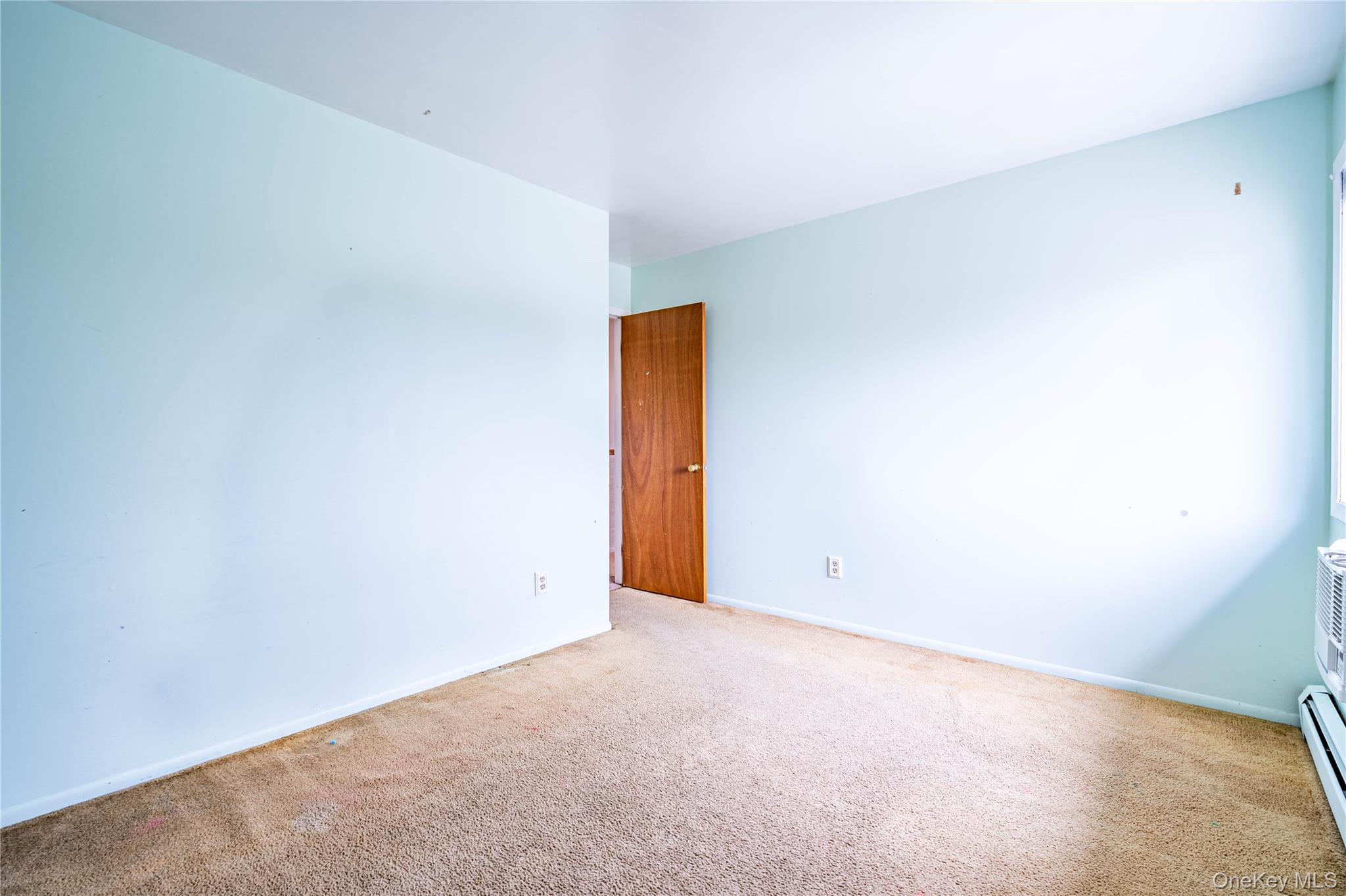 #19 photo, 6 Eaton Court, Middletown , NY 10940