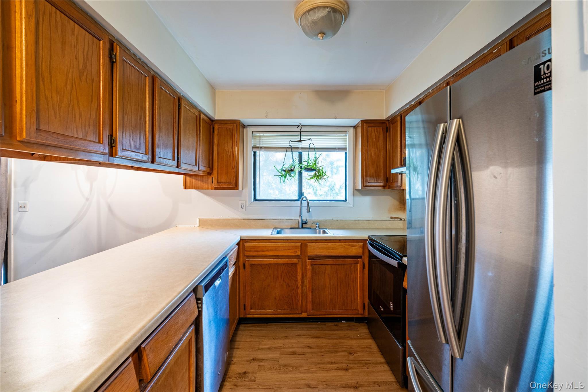 #5 photo, 6 Eaton Court, Middletown , NY 10940