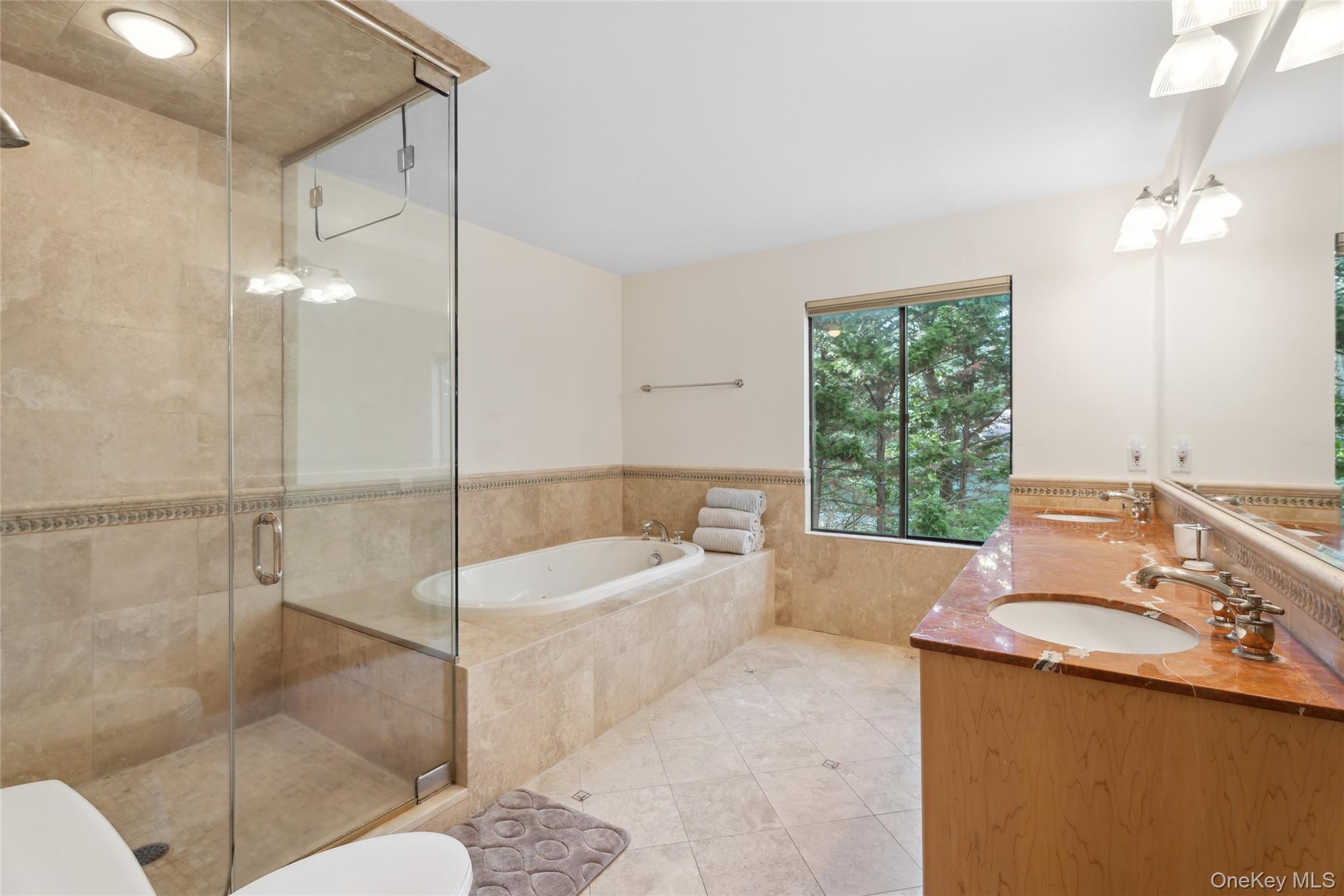 #14 photo, 26 Woodland Way, Quogue , NY 11959